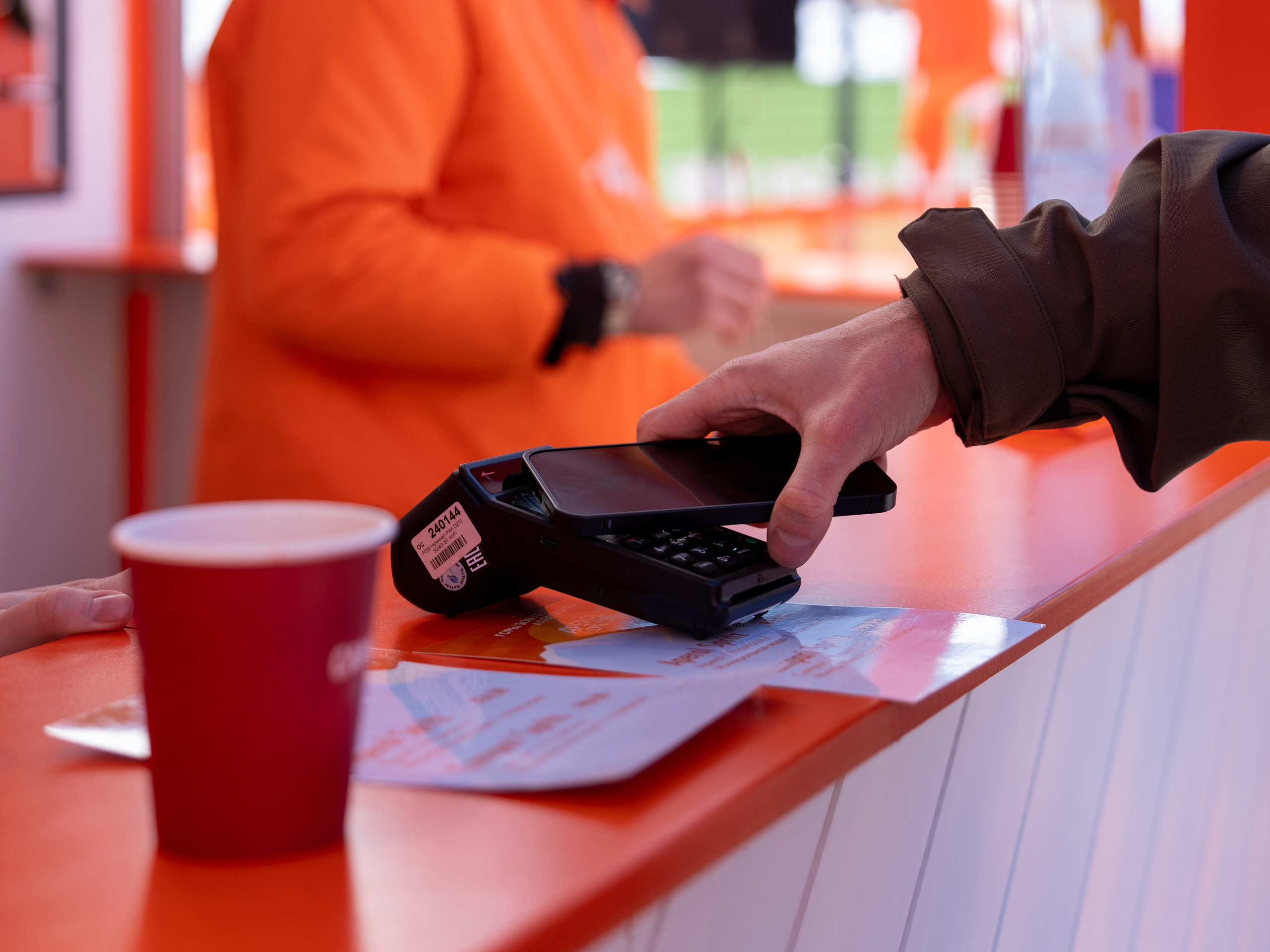 Фотоотчет партнерской интеграции Aperol Spritz на Роза Фест 2025. Репортажный фотограф в Красной Поляне и Сочи Павлюченко Екатерина