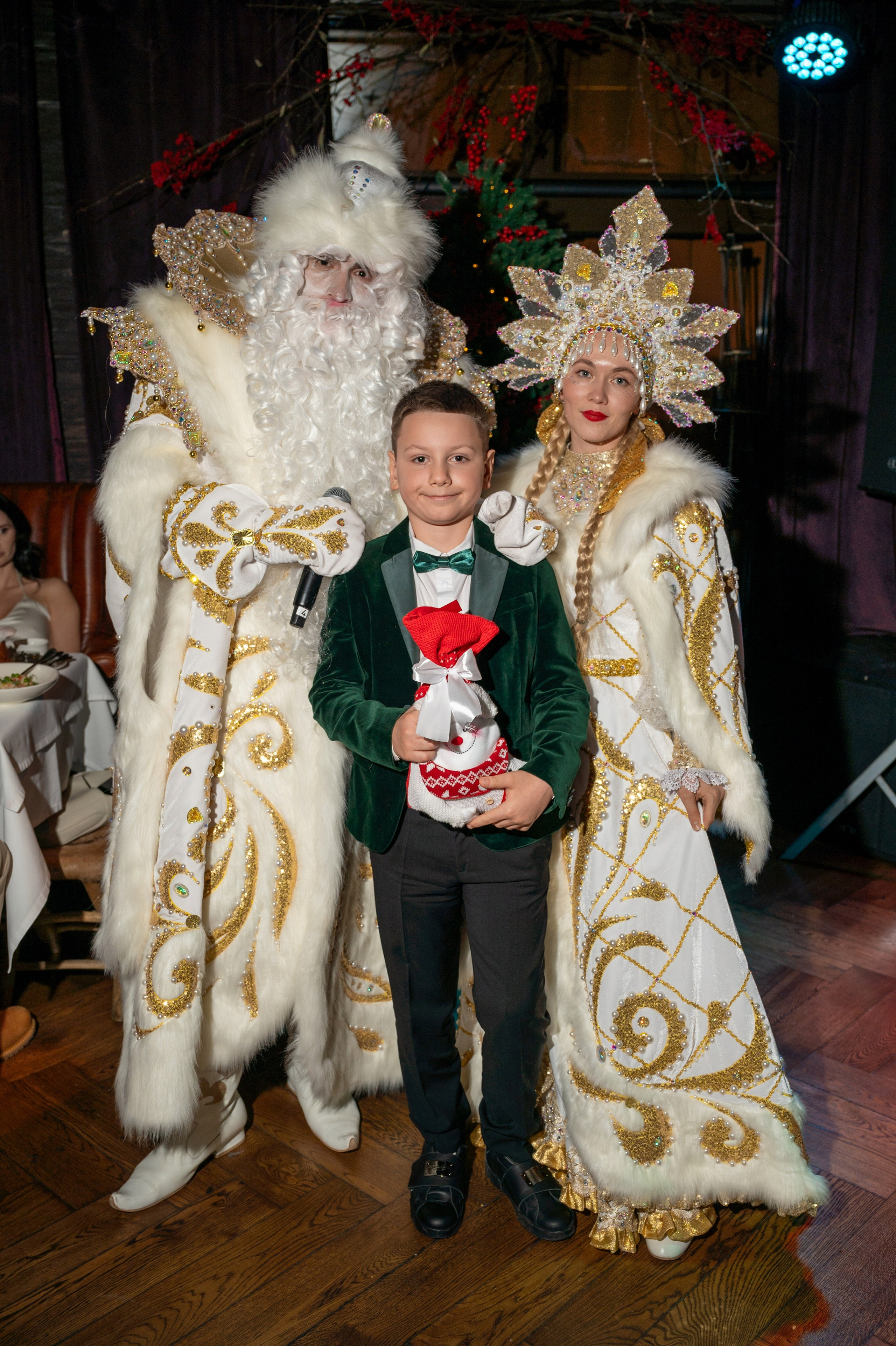 Новый год 2025 в ресторане Red Fox. Репортажный фотограф в Красной Поляне и Сочи Павлюченко Екатерина