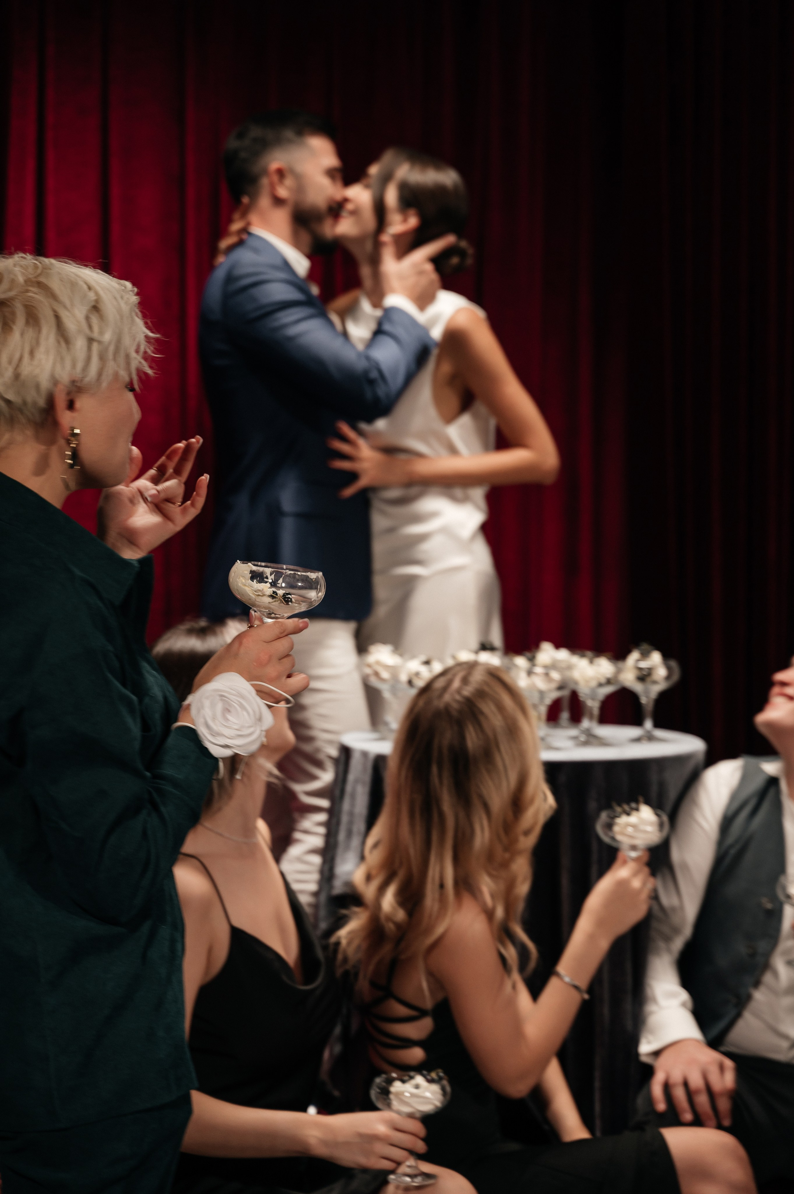 Красные линии. Свадебный и семейный фотограф в Красноярске Виктория Тимонина