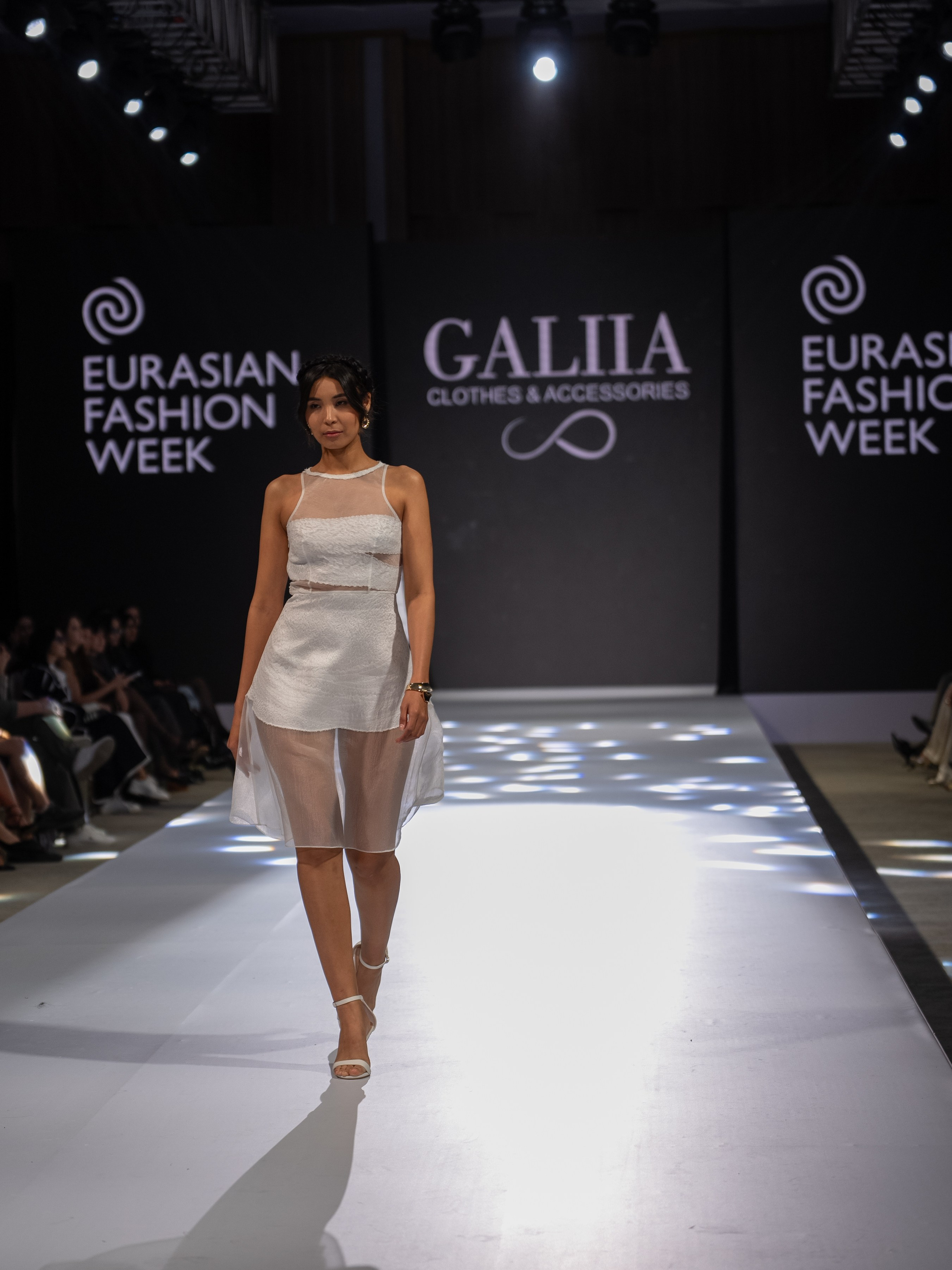 EURASIAN FASHION WEEK Galia. Сайт Алматинского НЮ АРТ, будуар и фэшн фотографа Дениса Карпенко