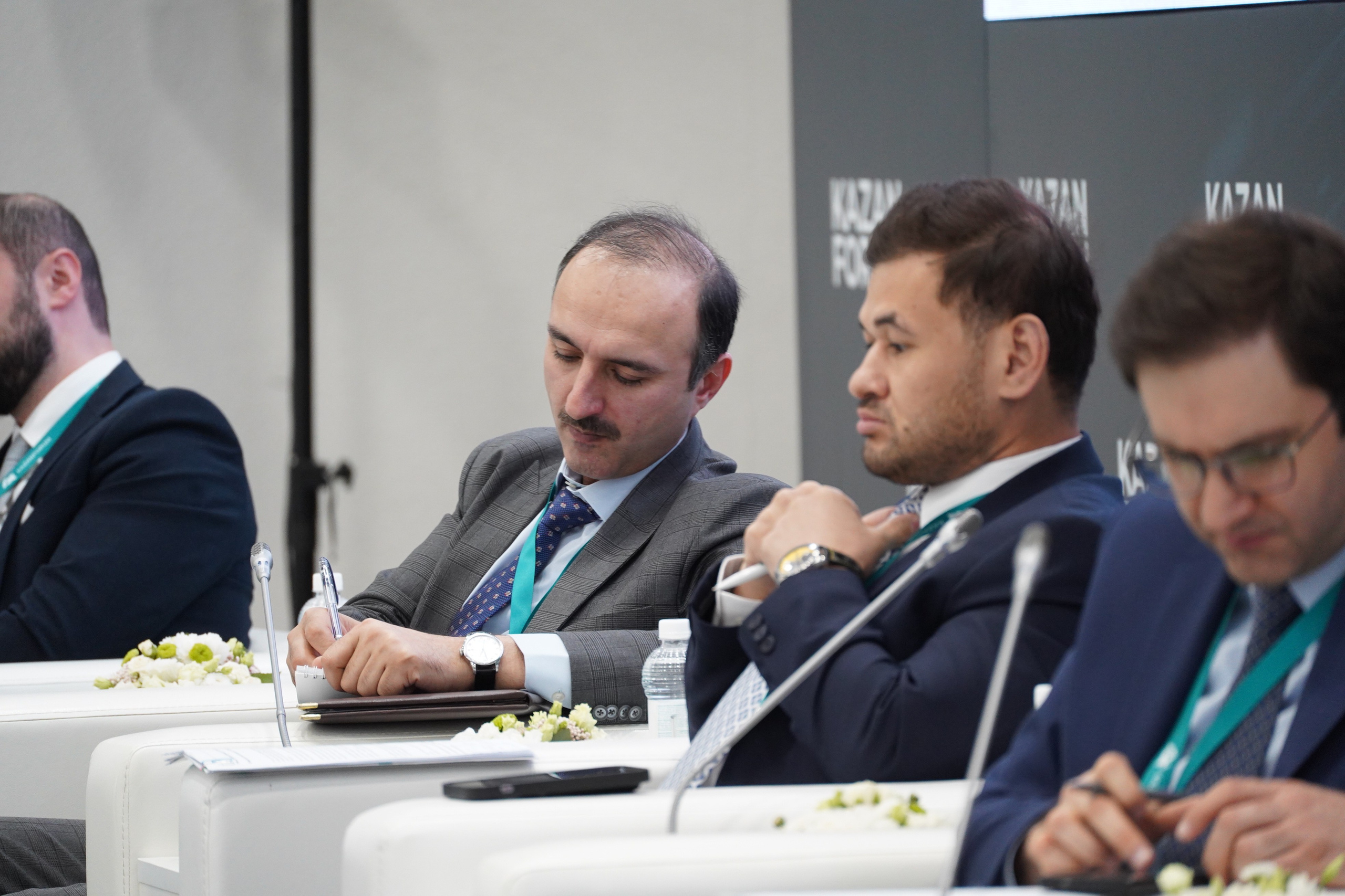 КОНФИРЕНЦИИ. Фотограф Рамиль Фасхутдинов