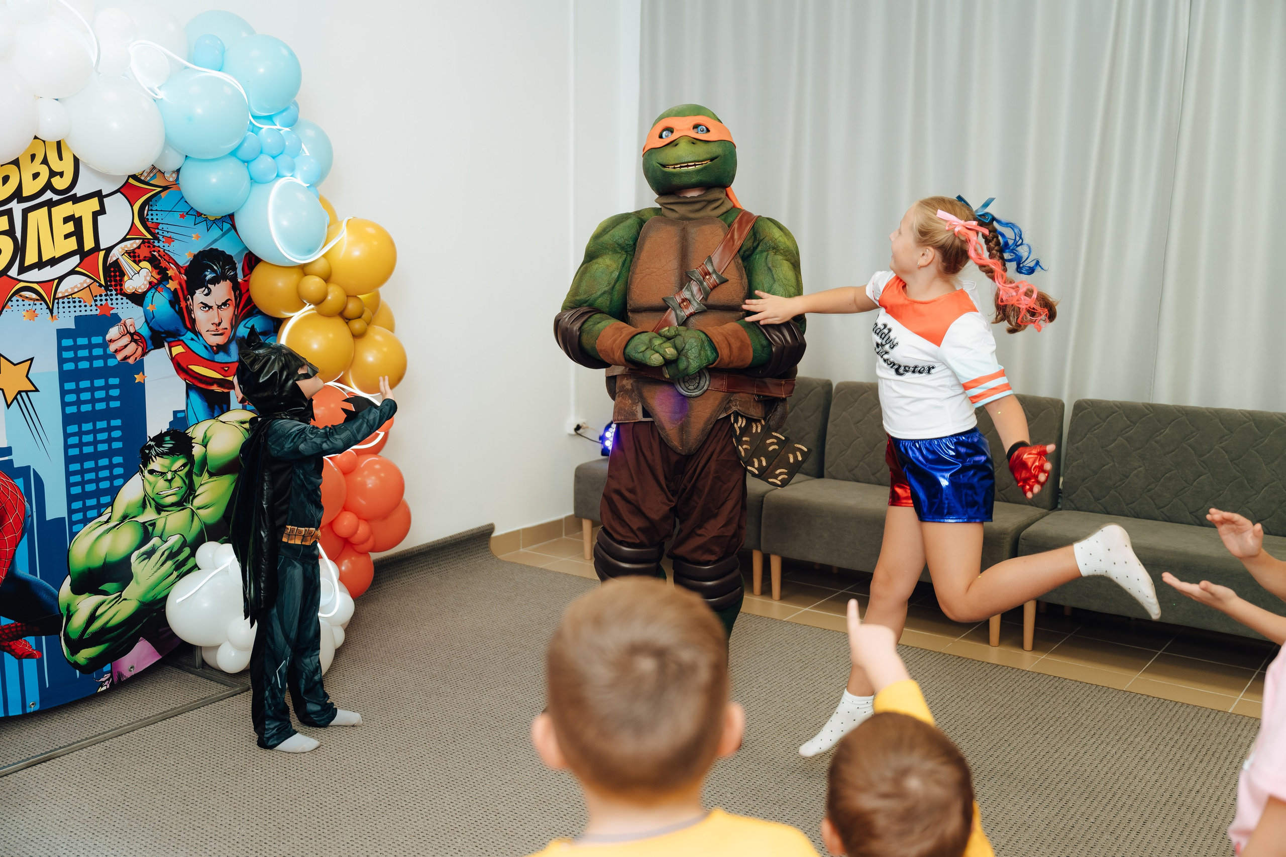 Праздник Льва в Мультифокс. Детский и семейный фотограф Катерина Мишина