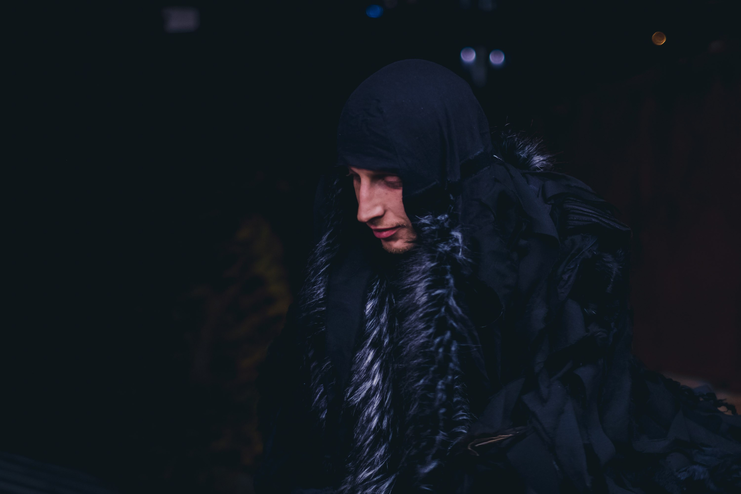 Хэллоуин. Вечеринка в Зазеркалье