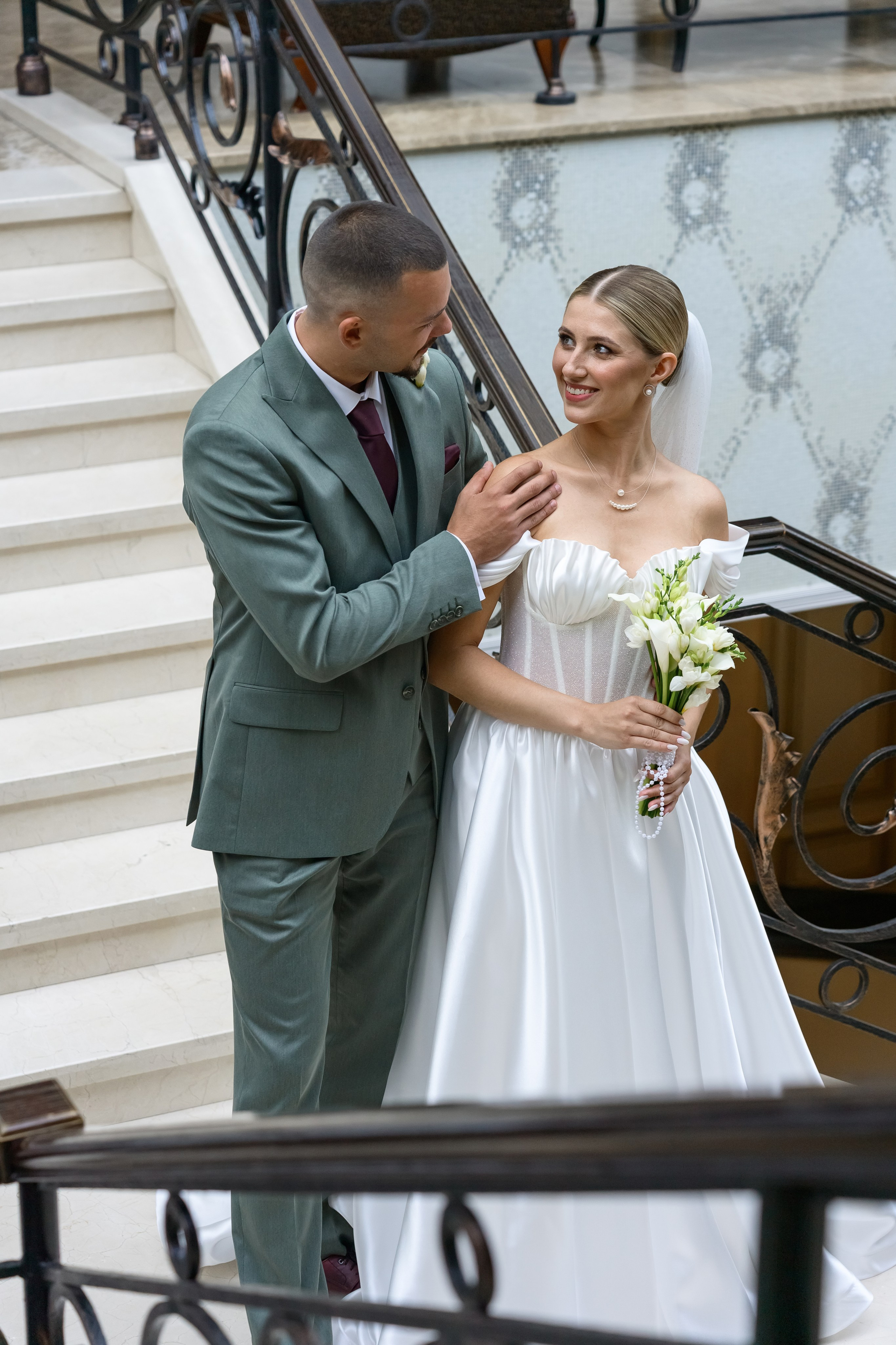 Свадебная фотосессия в отеле «Милан». Свадебный фотограф Москва Юрий Кульман