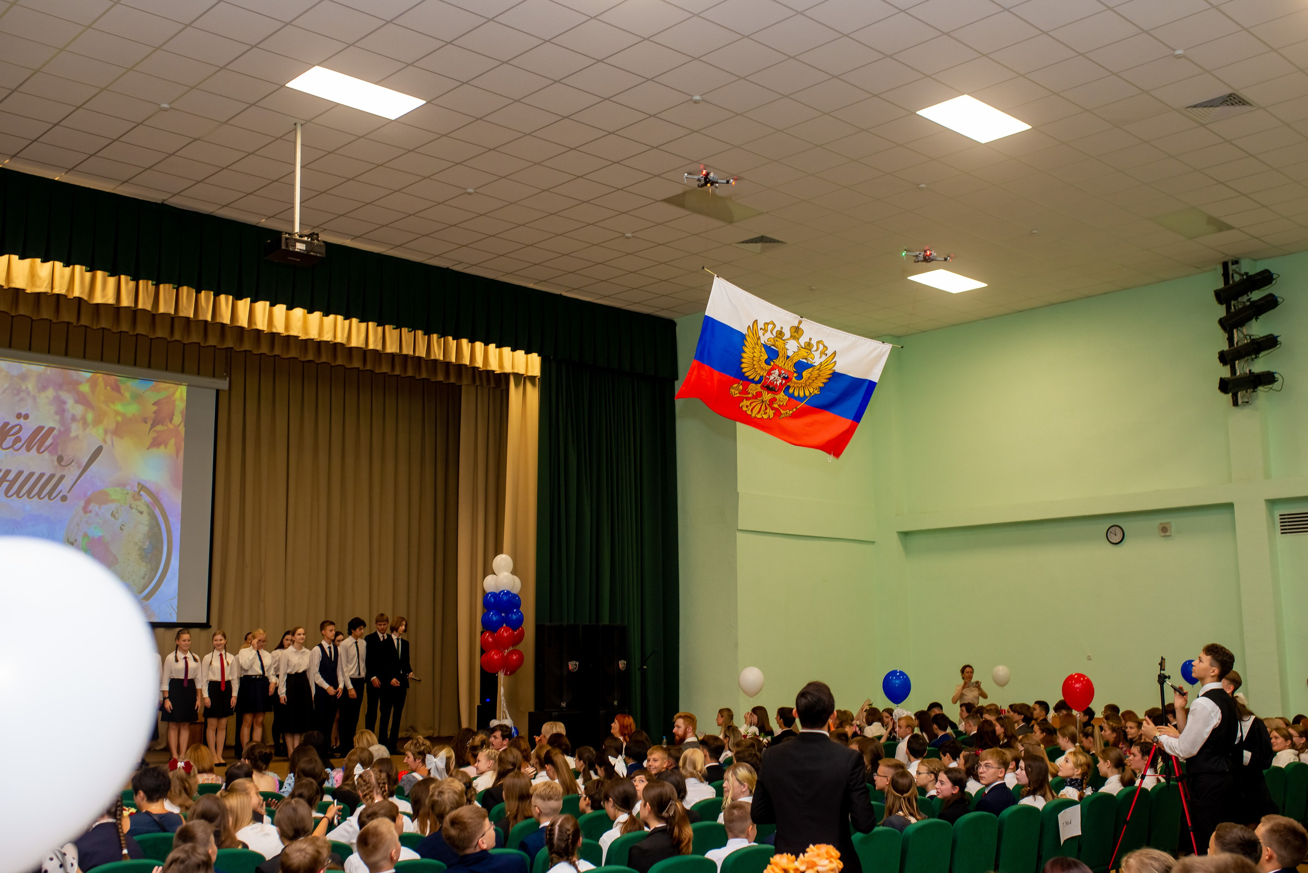 Школа 72. Женский фотограф Крещение Венчание Москва Брянск