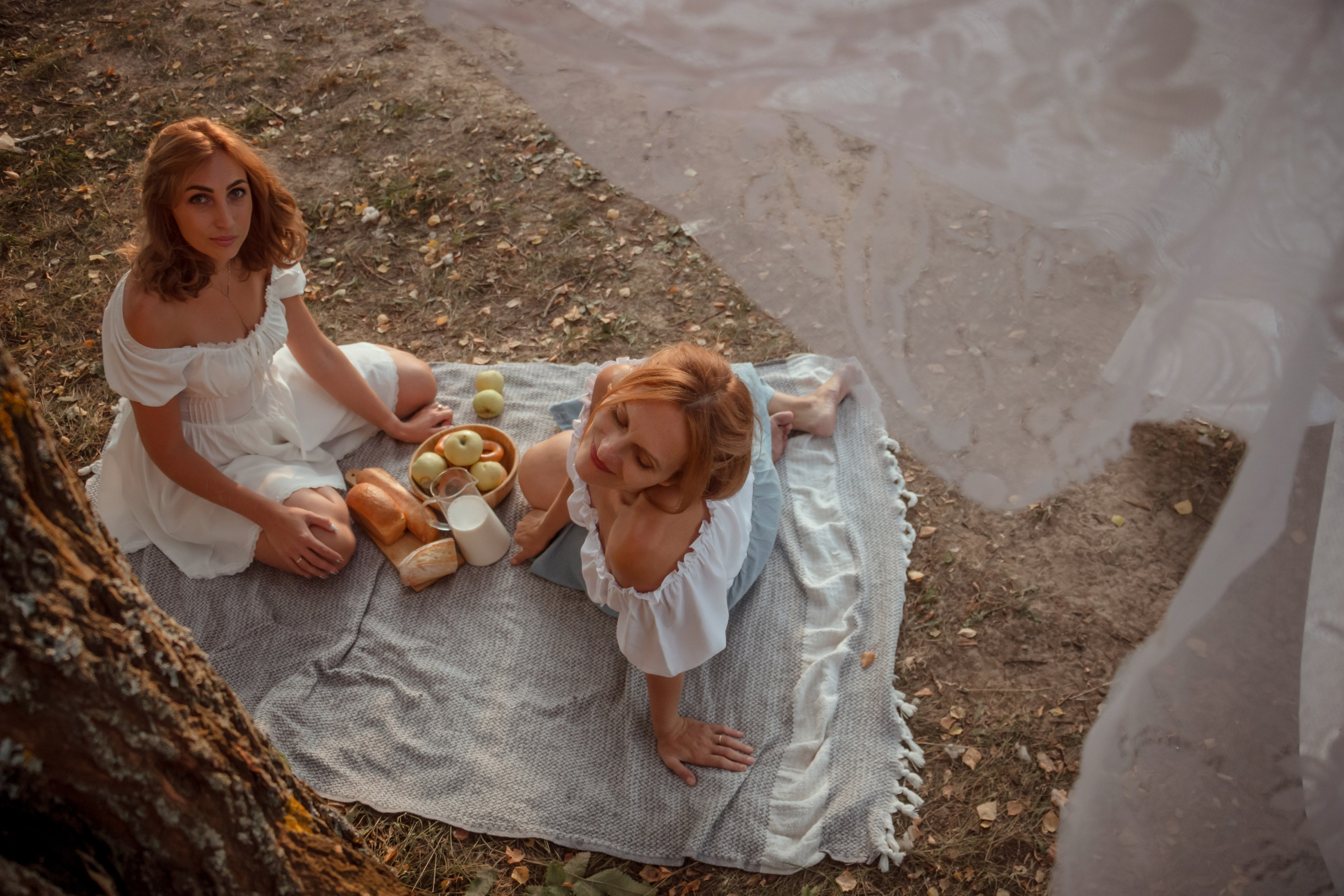 Большая стирка. Анна и Елена. Фотограф Мария Винницкая