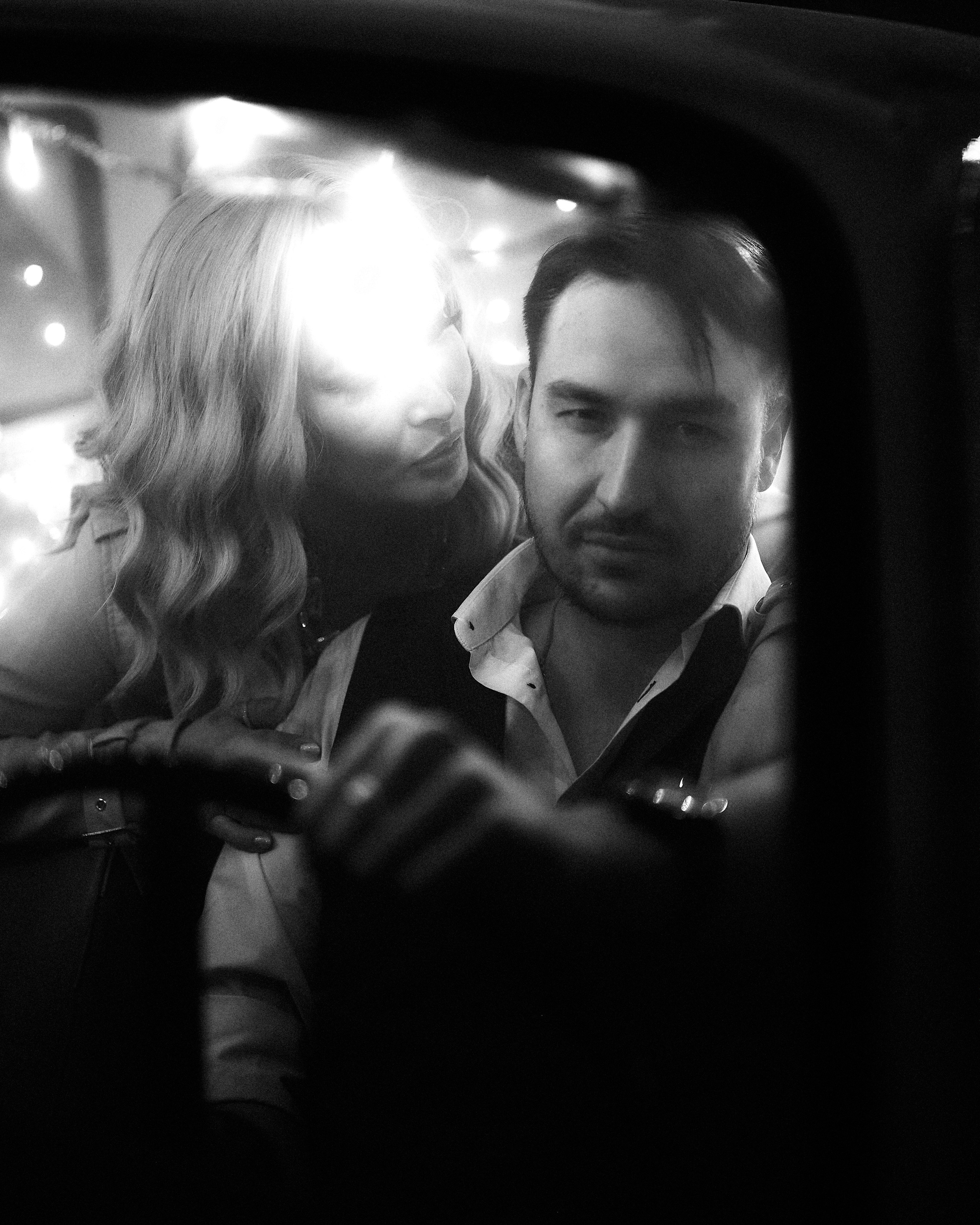 Love in the car. Портретный фотограф в Казани