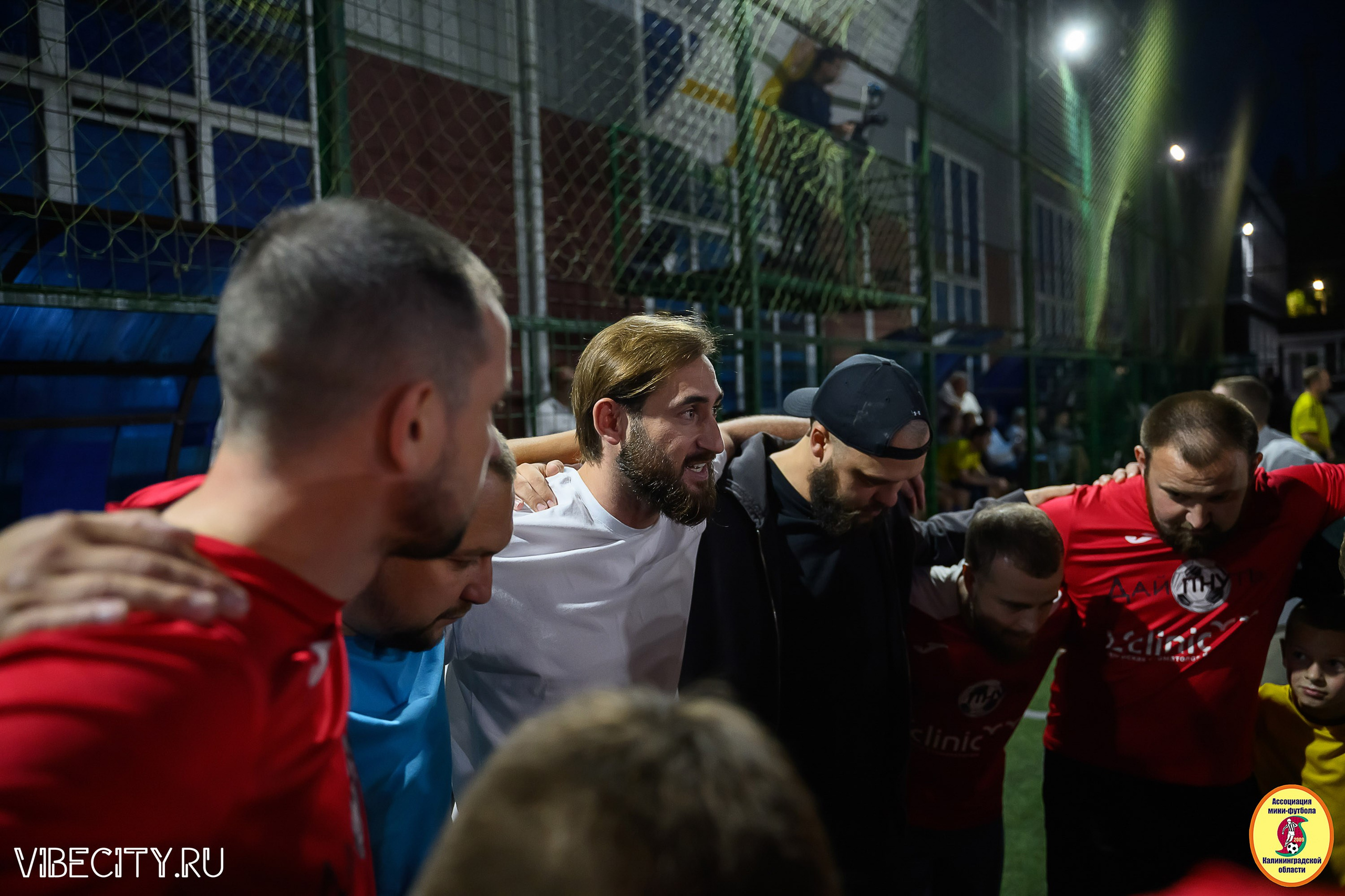 ФИНАЛЬНЫЕ ИГРЫ КУБКА МИНИ-ФУТБОЛЬНОЙ ЛИГИ И КУБКА КОРПОРАТИВНОЙ МФЛ 2025. VIBECITY.RU Вайб Сити Ру Фоторепортажи Фотоотчеты Калининград