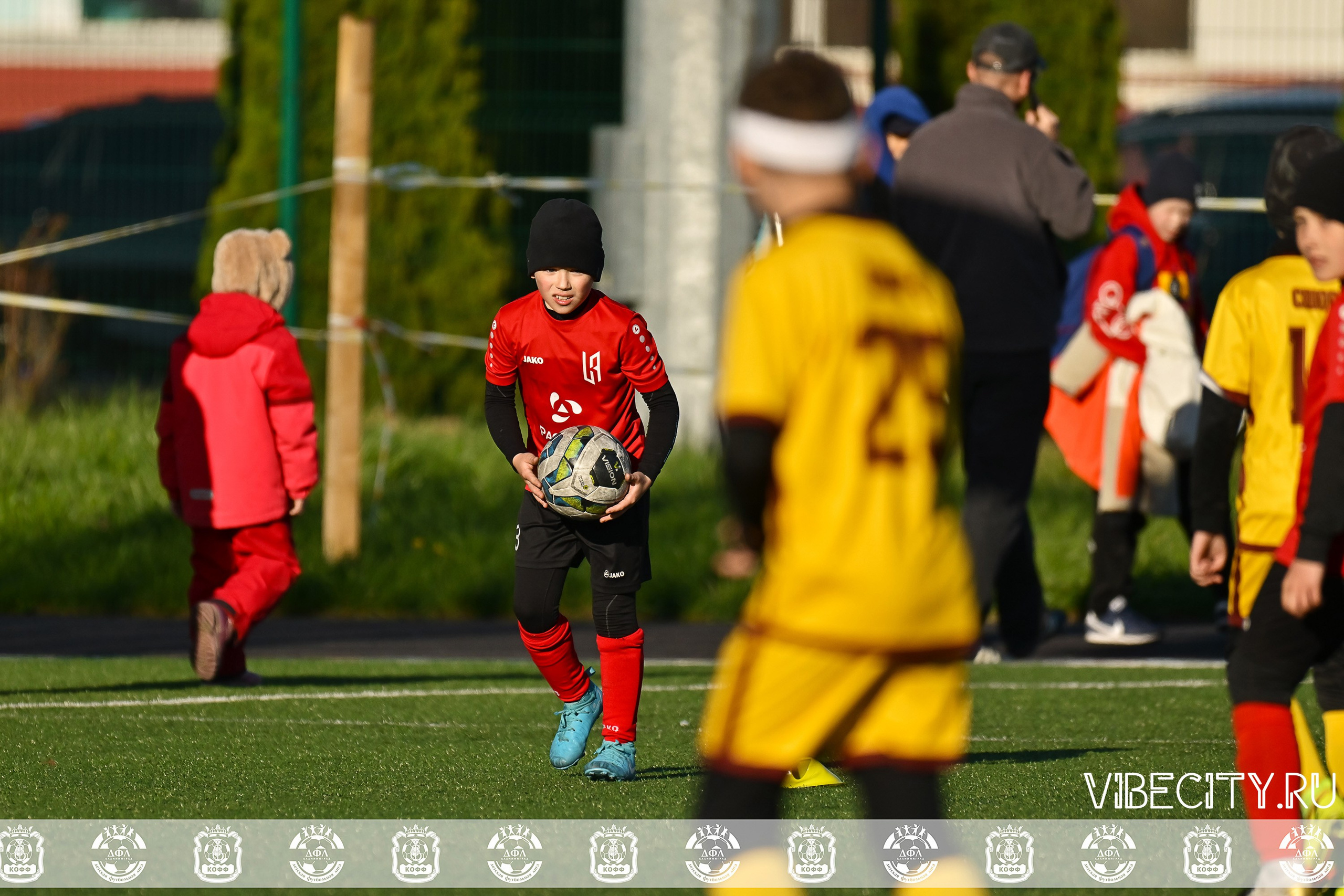 XIV ВСЕРОССИЙСКИЙ ФУТБОЛЬНЫЙ ФЕСТИВАЛЬ «ЗАГРУЗИ СЕБЯ ФУТБОЛОМ!». VIBECITY.RU Вайб Сити Ру Фоторепортажи Фотоотчеты Калининград