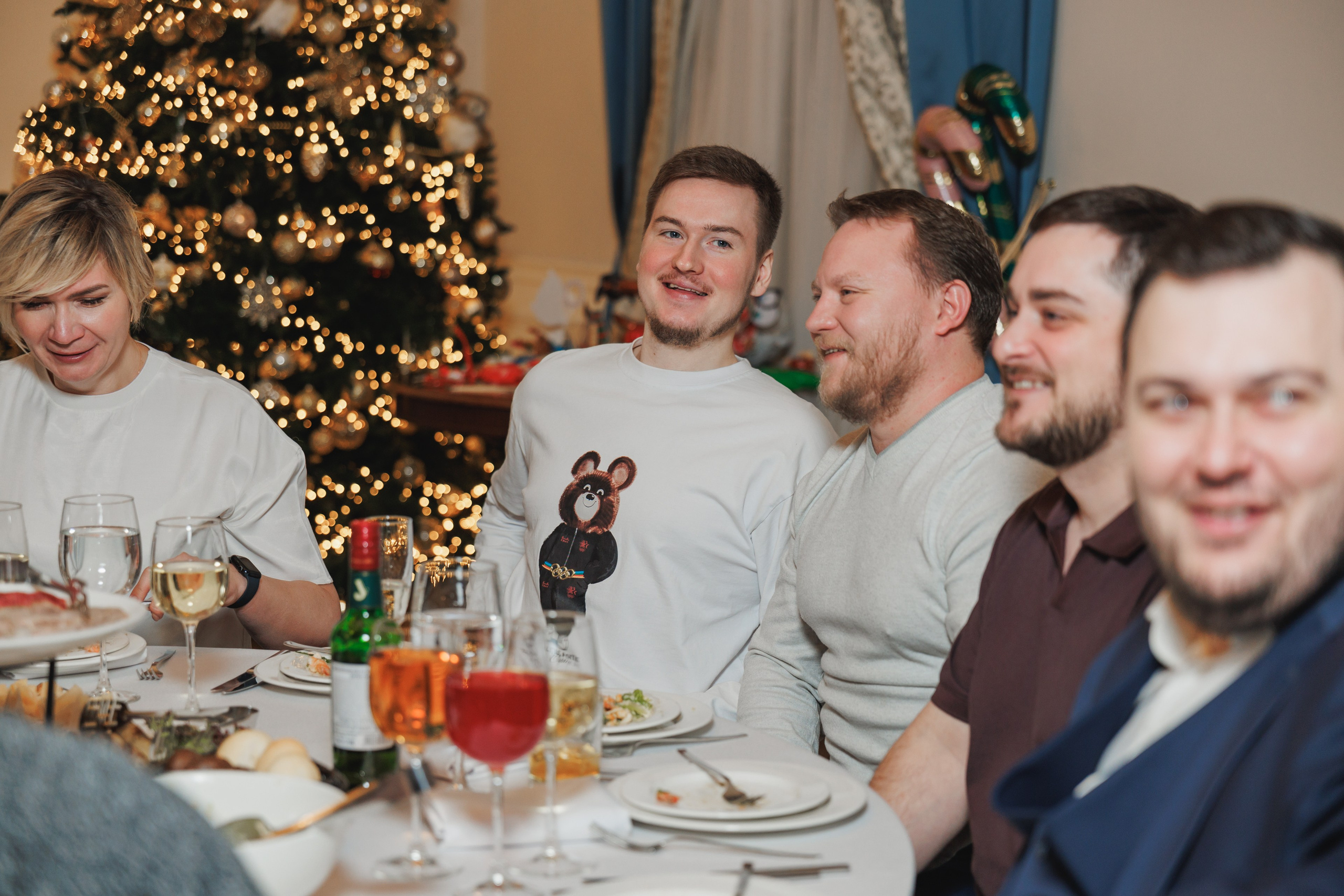 Новогодний корпоратив. Фотограф в Москве Дмитрий Емельянов