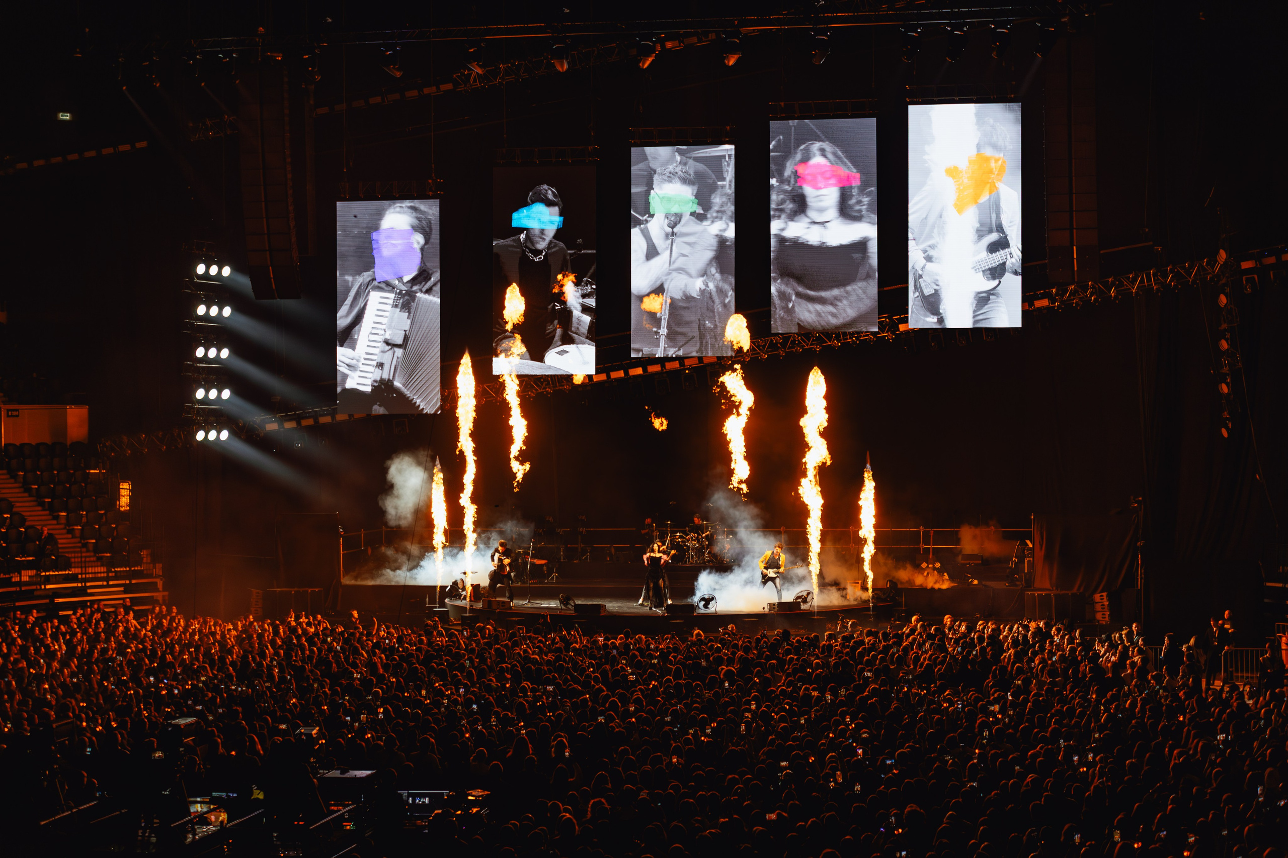 THE HATTERS В ВТБ АРЕНЕ 16.10.25. Концертный и репортажный фотограф в Москве и Санкт-Петербурге Мария