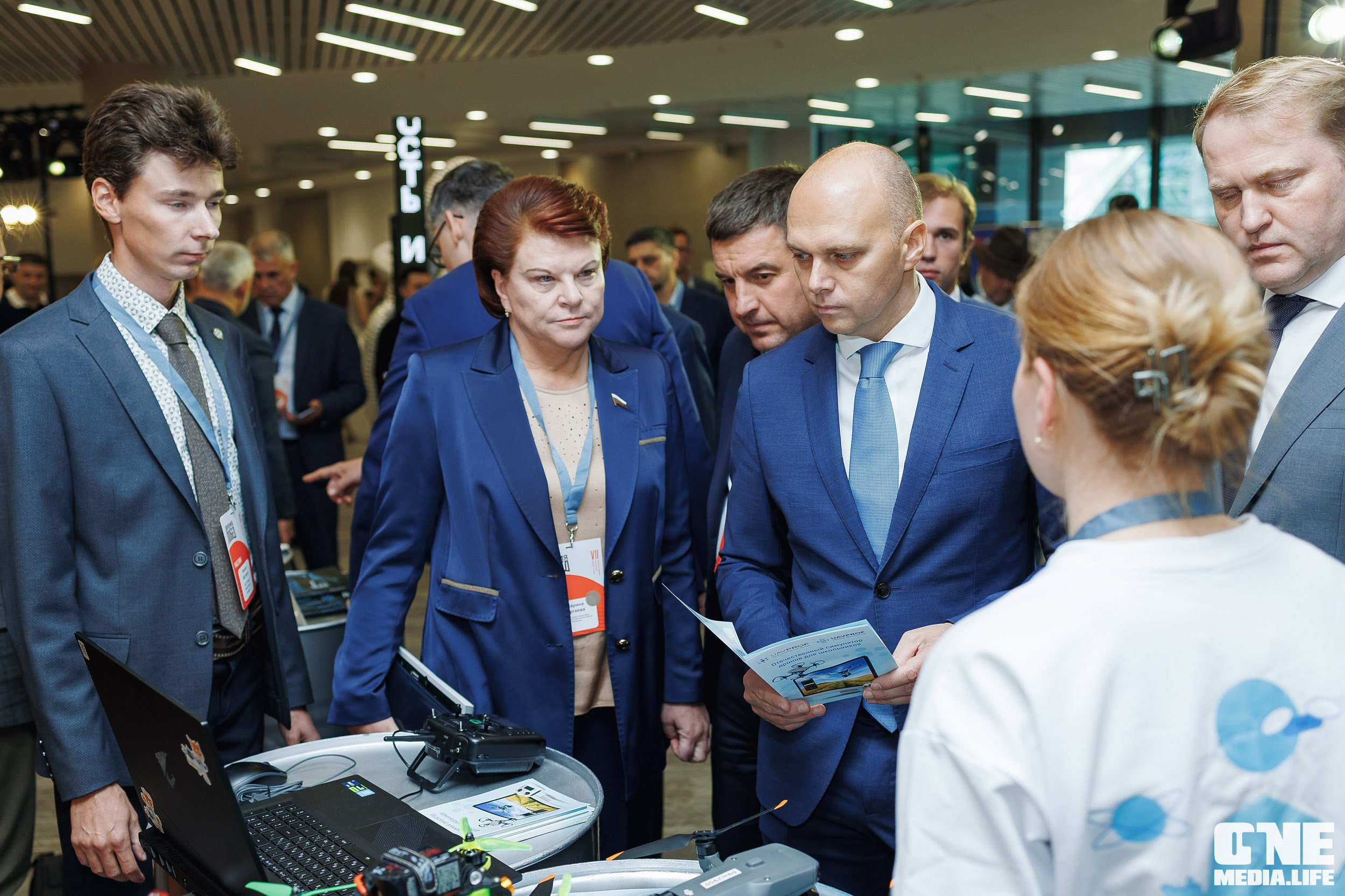 Фоторепортаж VII Международный форум «Вселенная бизнеса. Время Побед». One Media Life: фоторепортажи, фотоотчеты с мероприятий и заведений