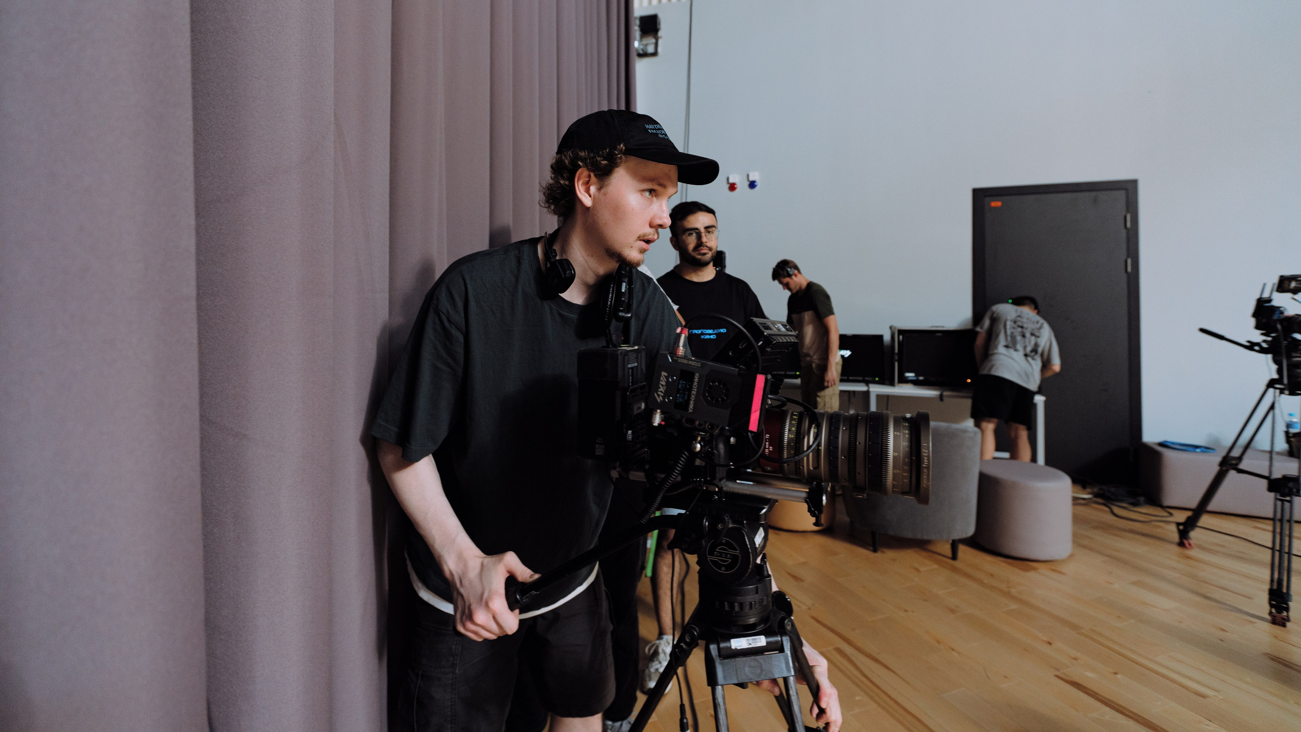 Женя Медведева / Уроки истории. Творческий и репортажный фотограф в Москве Клим Долгов