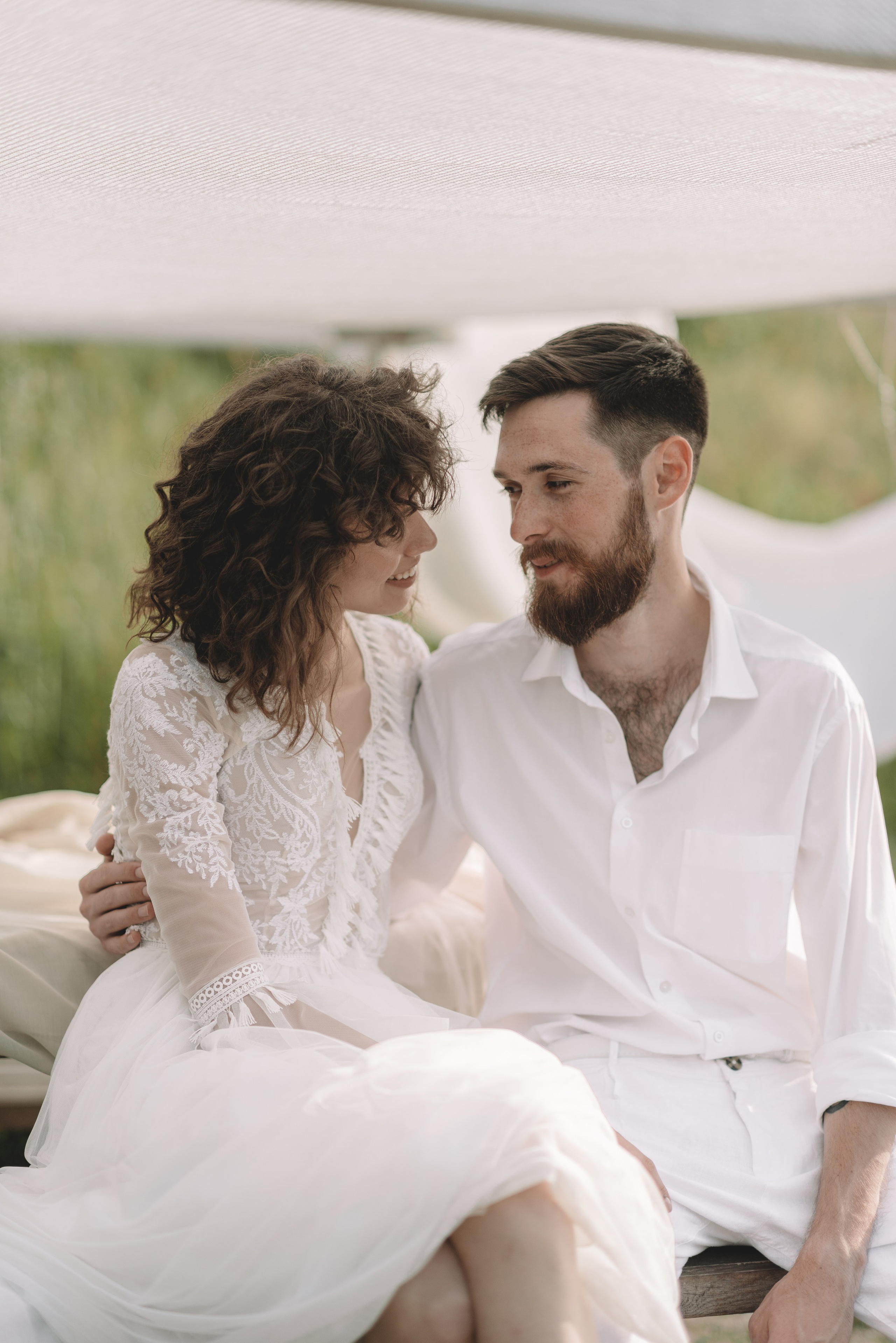 Свадебная фотосессия в Щелкино ,Бухта Космонавтов. Выездная церемония на берегу моря Крым. Свадебный и семейный фотограф и видеограф, Крым, Москва, Санкт -Петербург