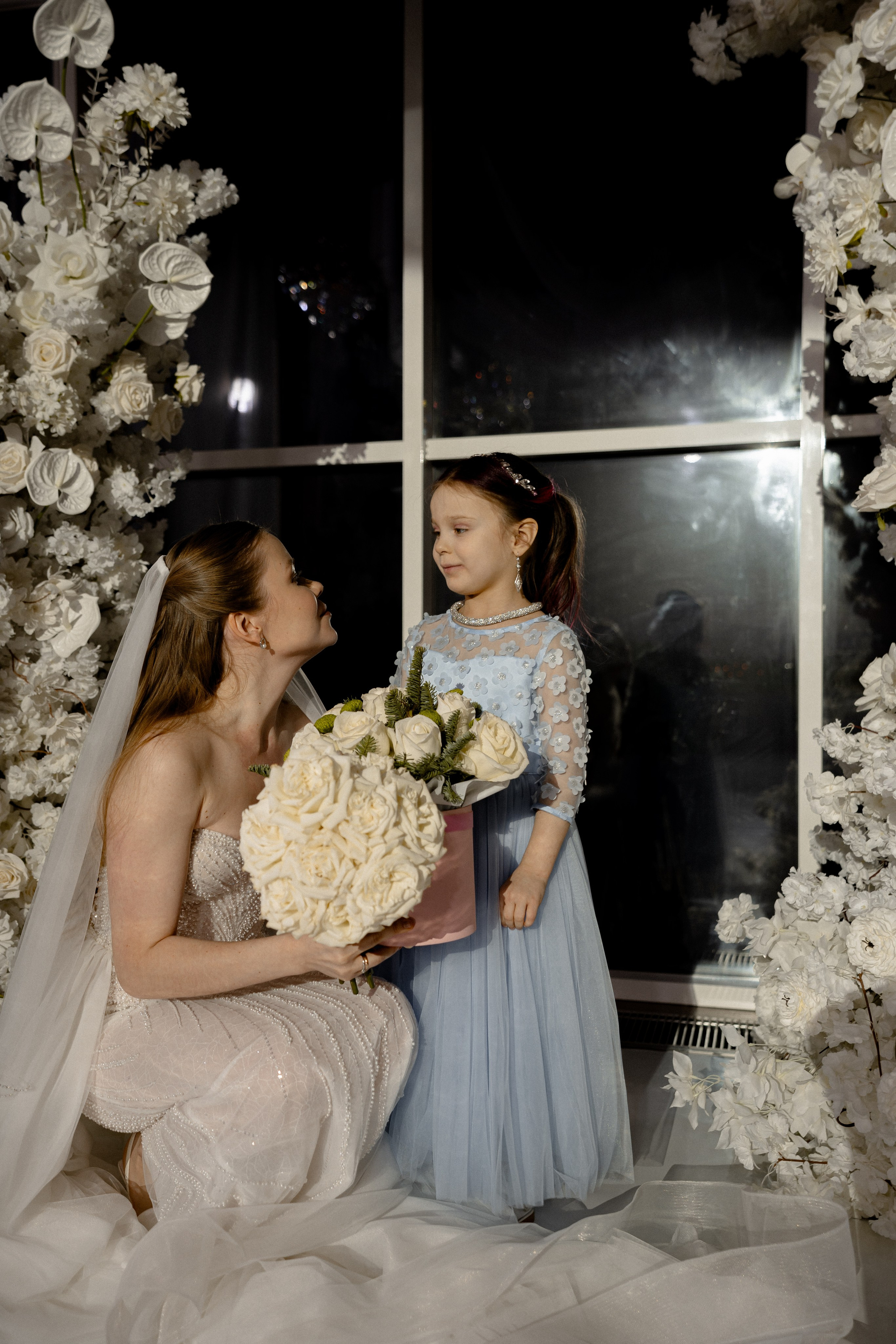 СВАДЕБНАЯ СЬЕМКА СБОРОВ В ОТЕЛЕ И ВЫЕЗД НА ЦЕРЕМОНИЮ (СНЯТО В СИБИРЕ В НИЖНЕВАРТОВСКЕ). Профессиональный фотограф, Санкт-Петербург — Виктория Богомолова