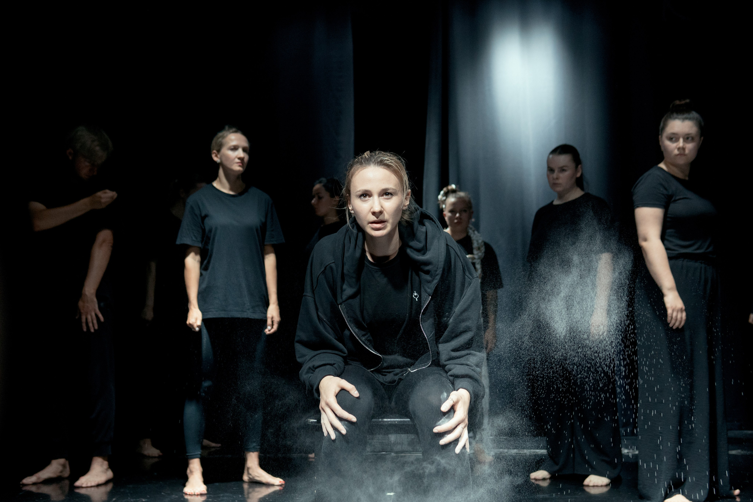 Показ группы Advanced 7 — Физический театр. Репортажный и портретный фотограф Андрей Гаровский