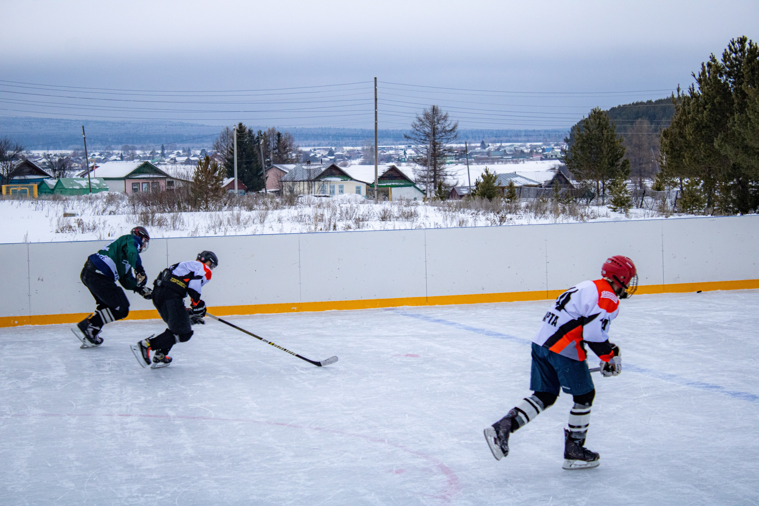 Хоккей г.п Атиг-г.Нижние Серги