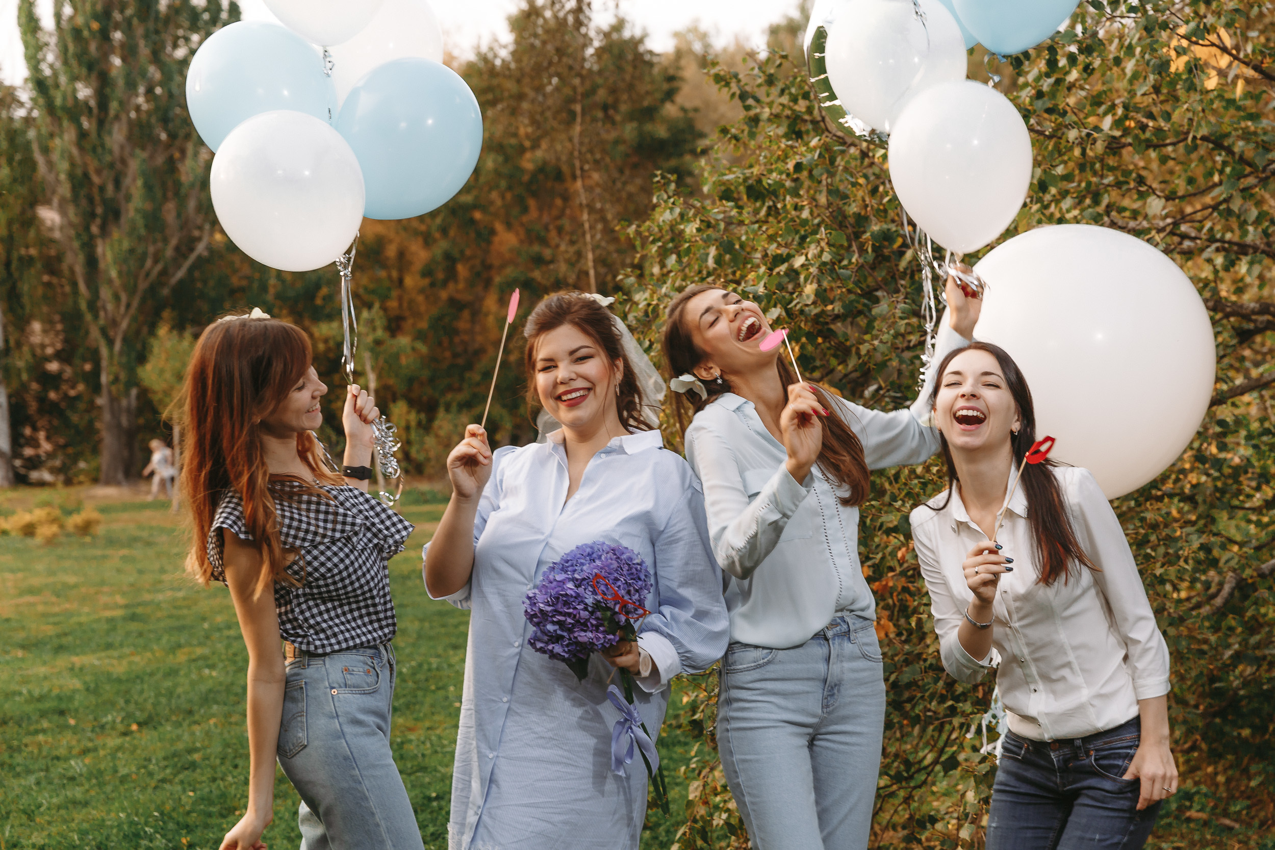 Фотограф на девичник на улице для Маргариты в Ботаническом саду