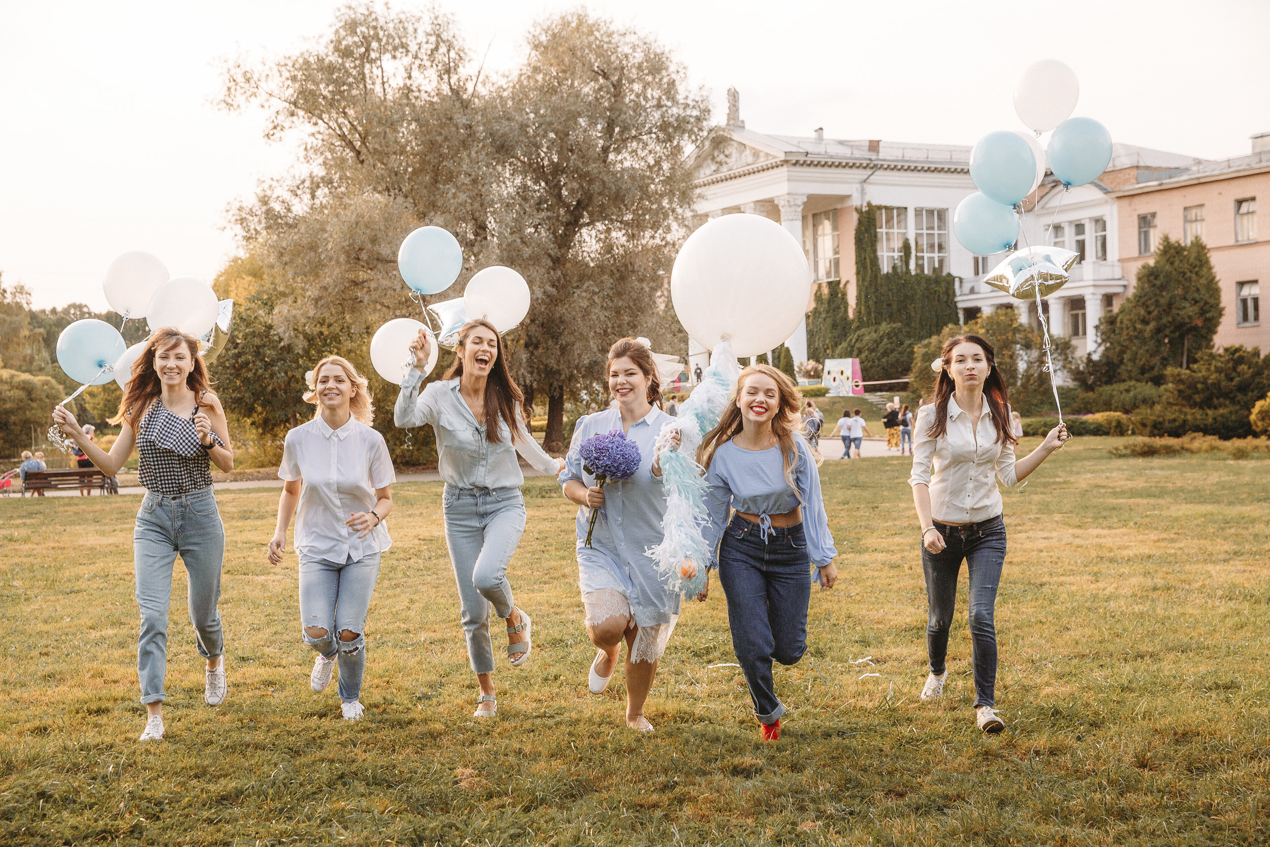 Фотограф на девичник на улице для Маргариты в Ботаническом саду