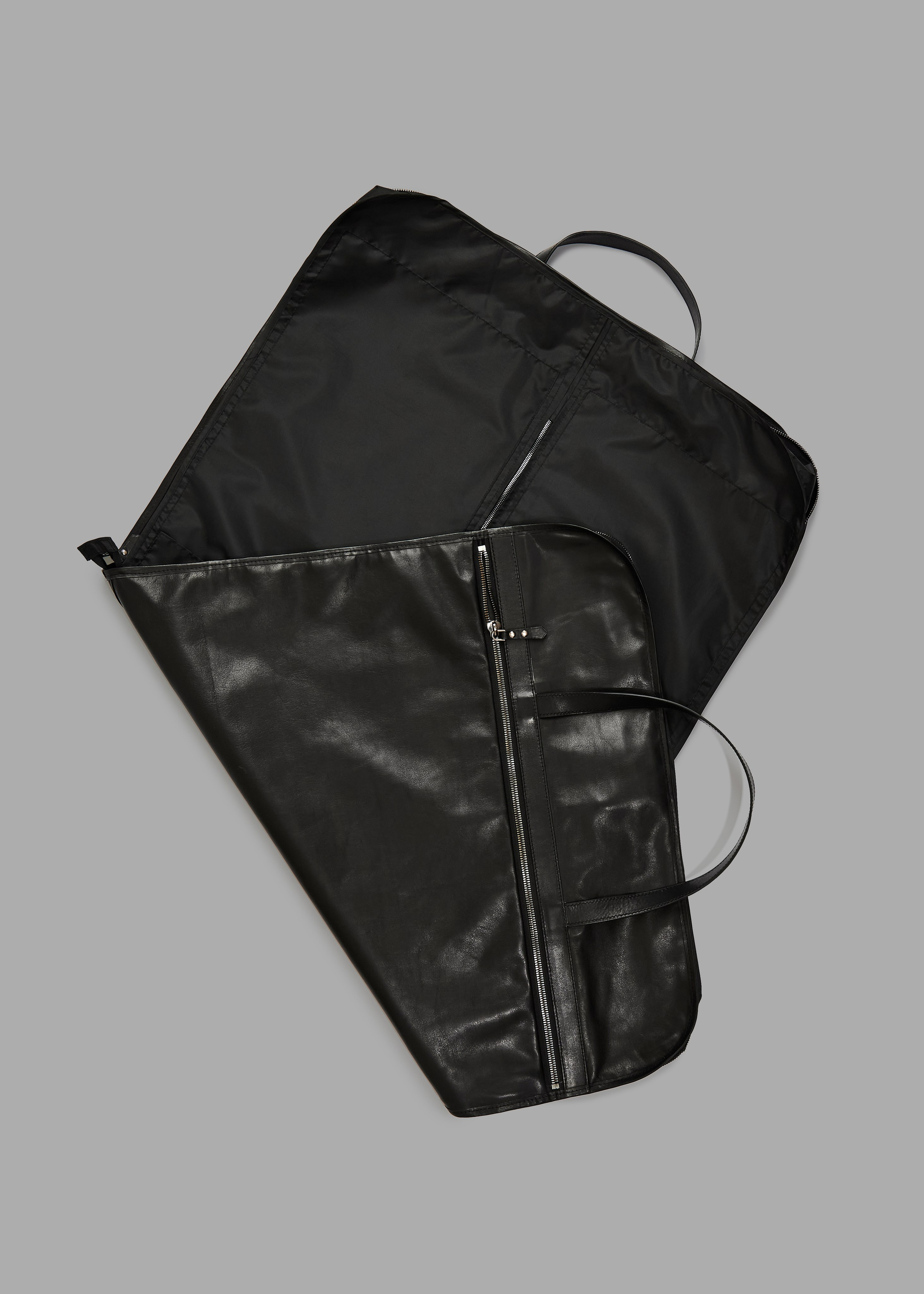 Портплед. Частный мастер — дизайнер по созданию аксессуаров из кожи Олег Шарыгин