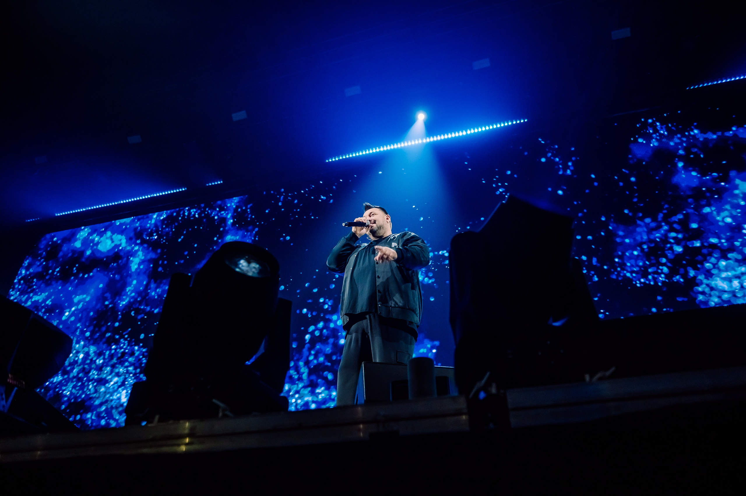 Руки вверх в Ледовом Дворце 15.11.2025. Детский фотограф, семейный фотограф и репортажи в Кемерово