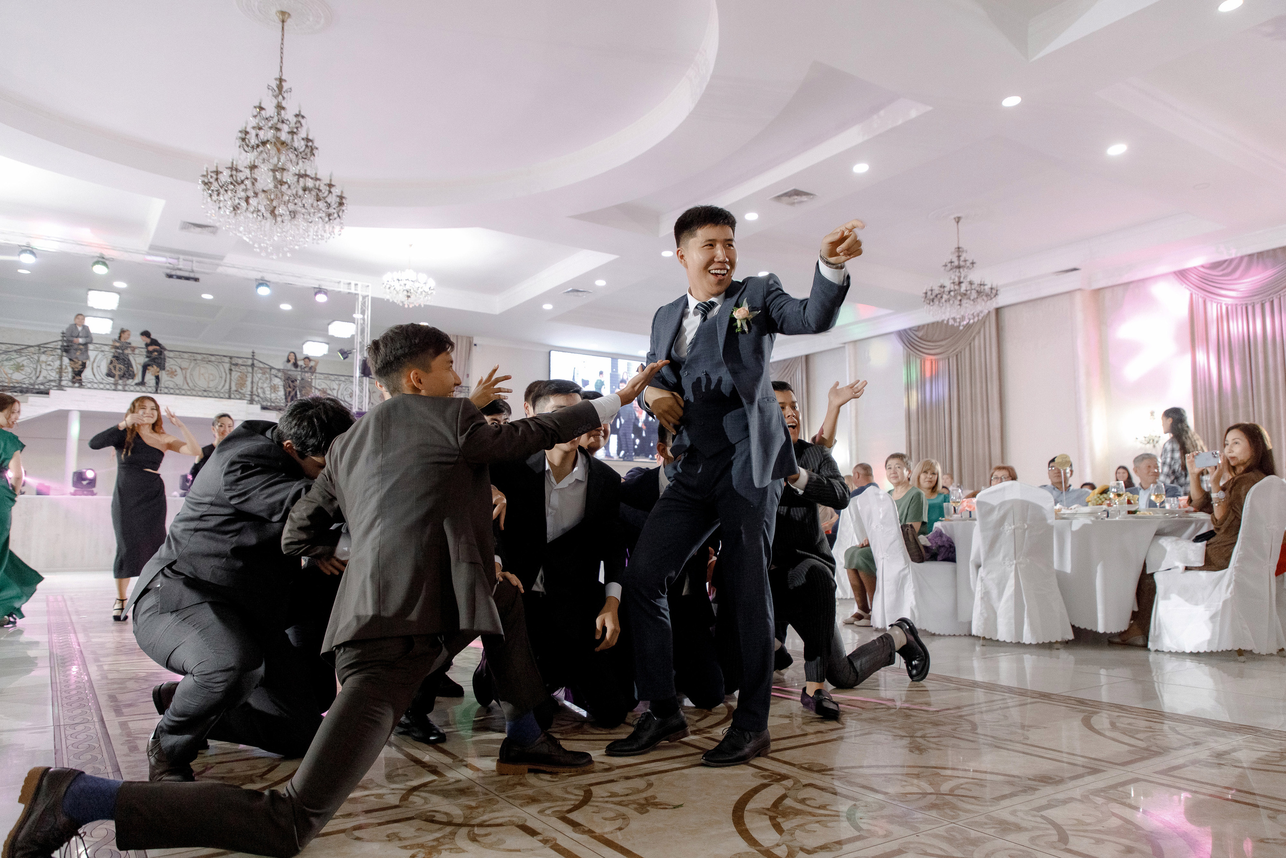 Асет & Камила. Фотограф Даурен Абилхаятов