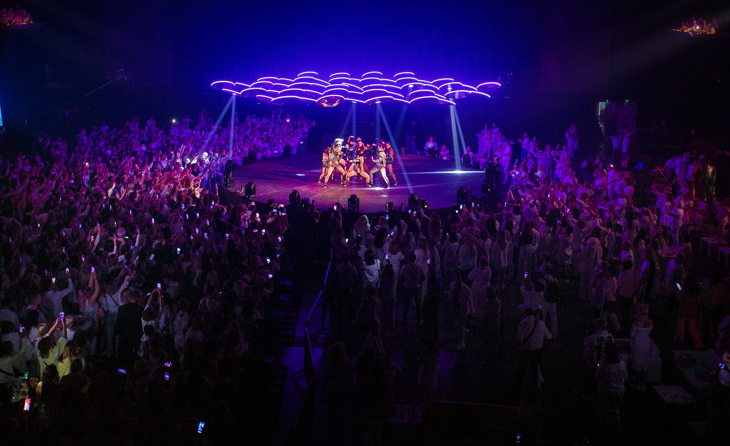 Фотосъемка корпоратива «Ночь парикмахера 2022» для компании CD. Репортажный фотограф Борис Геер