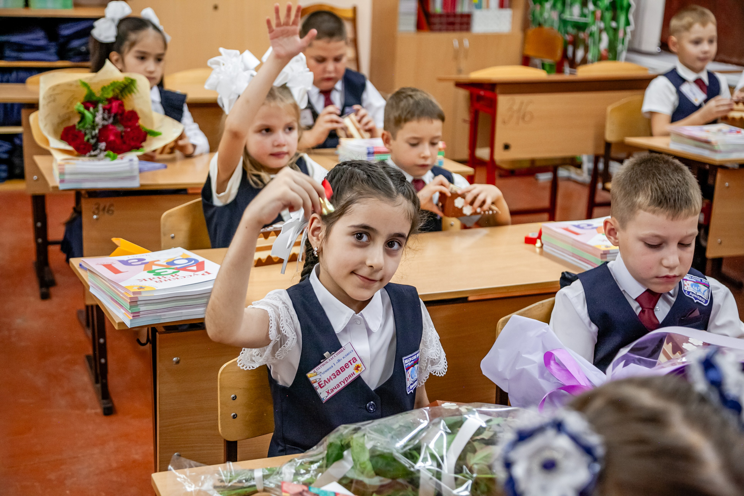1 сентября линейка. Свадебный и семейный фотограф в Армавире