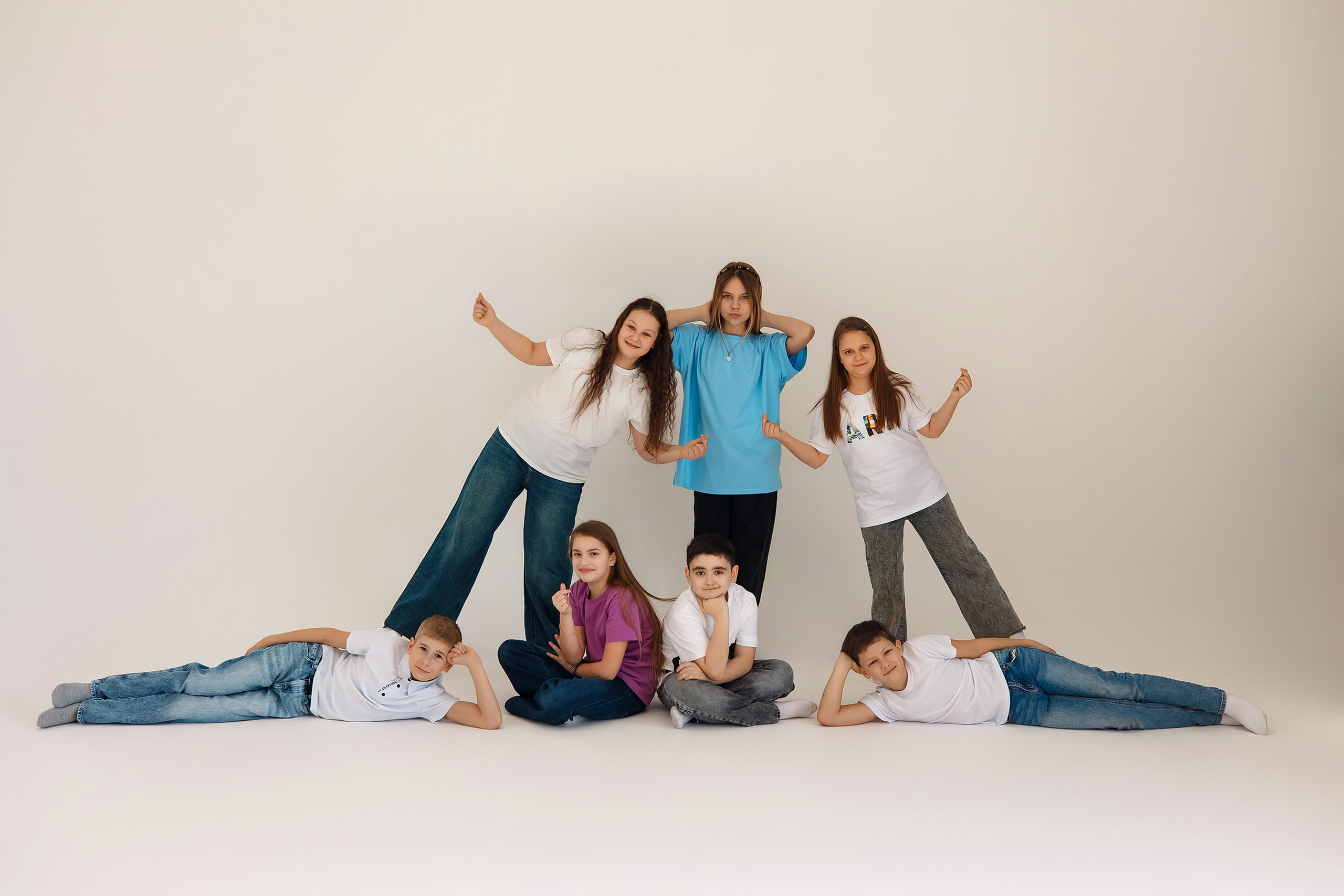 4 класс съемка в фотостудии. Фотограф Любовь Корниенко, Примоский край