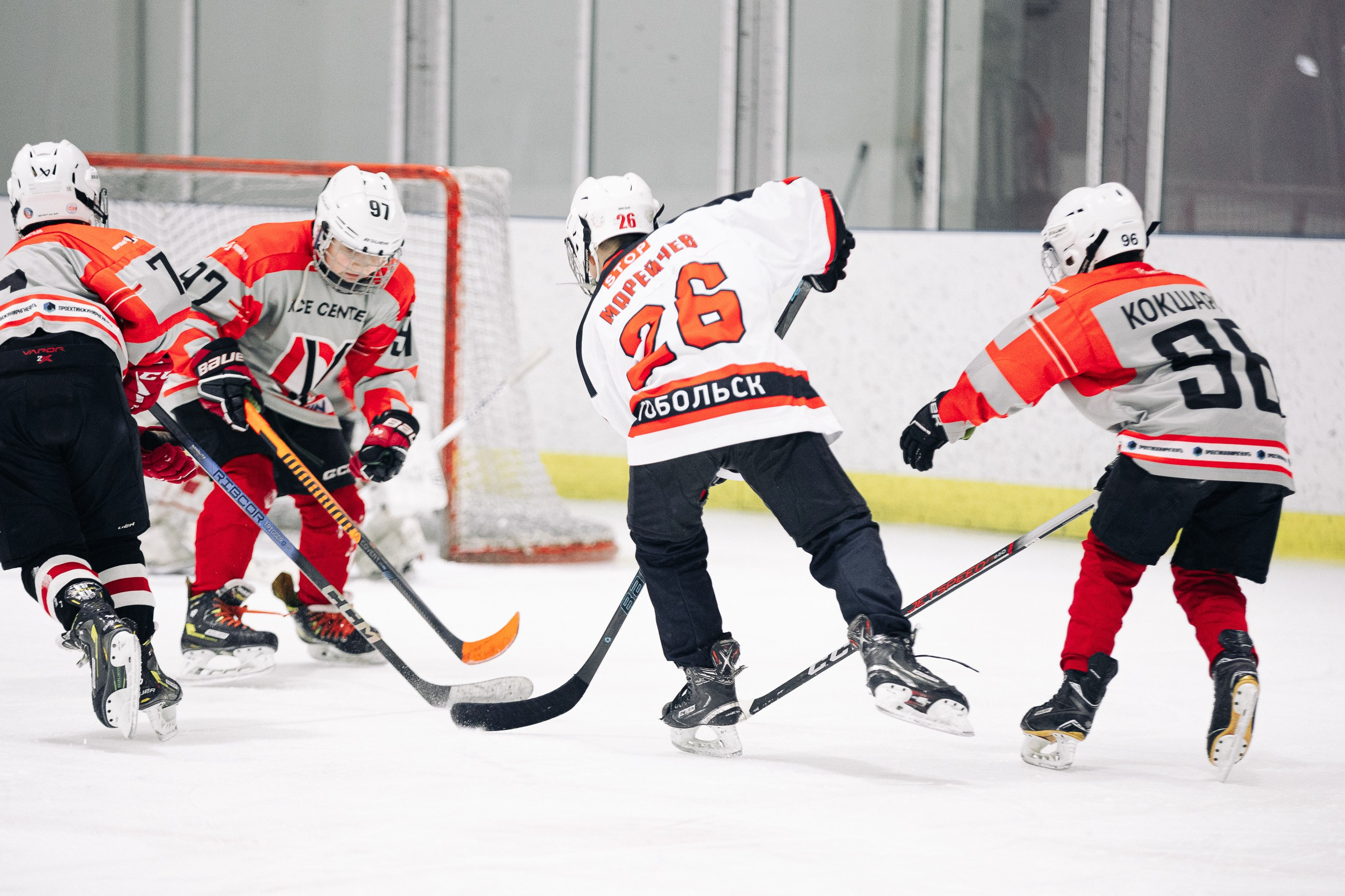 Первенство Тюмени по хоккею. MIG — студия спортивной фотографии Михаила Голянского