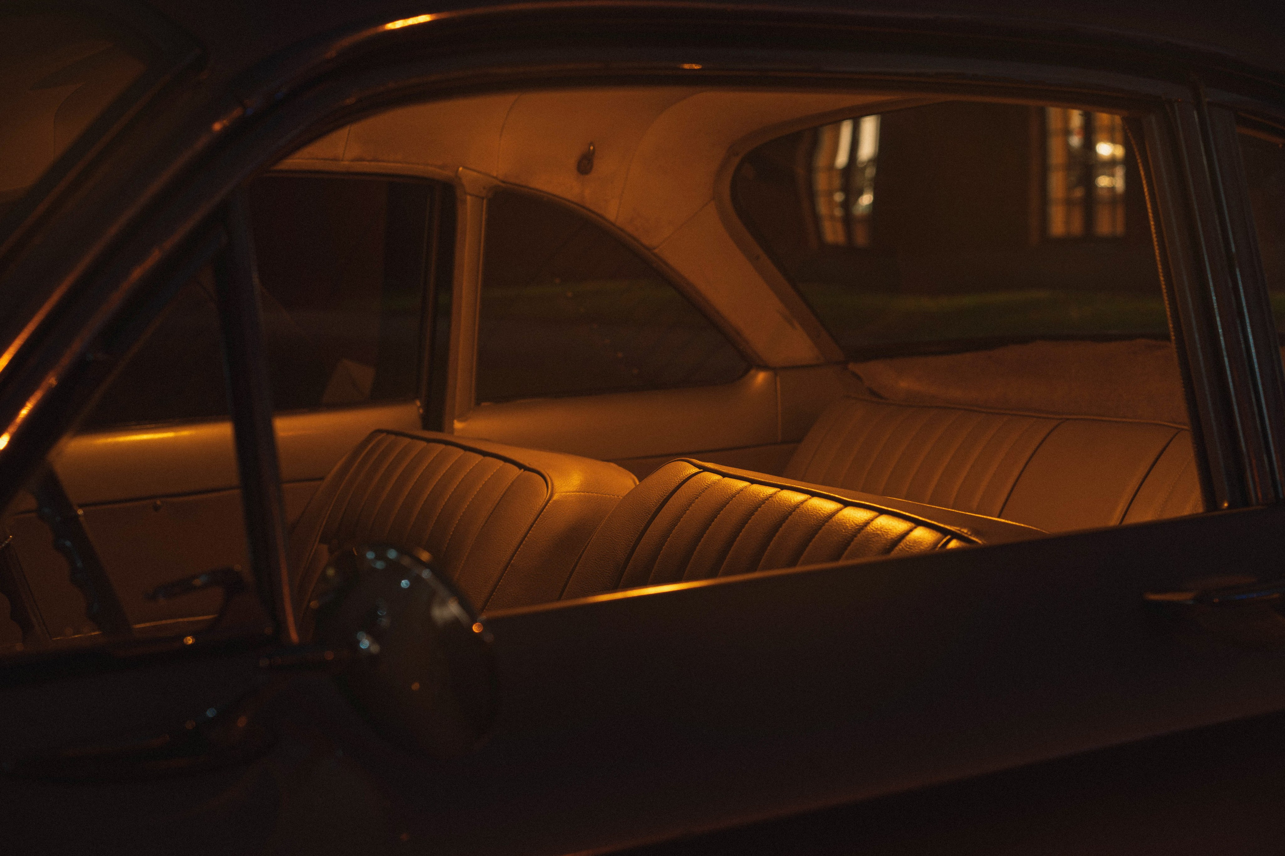 салон старого американского автомобиля 