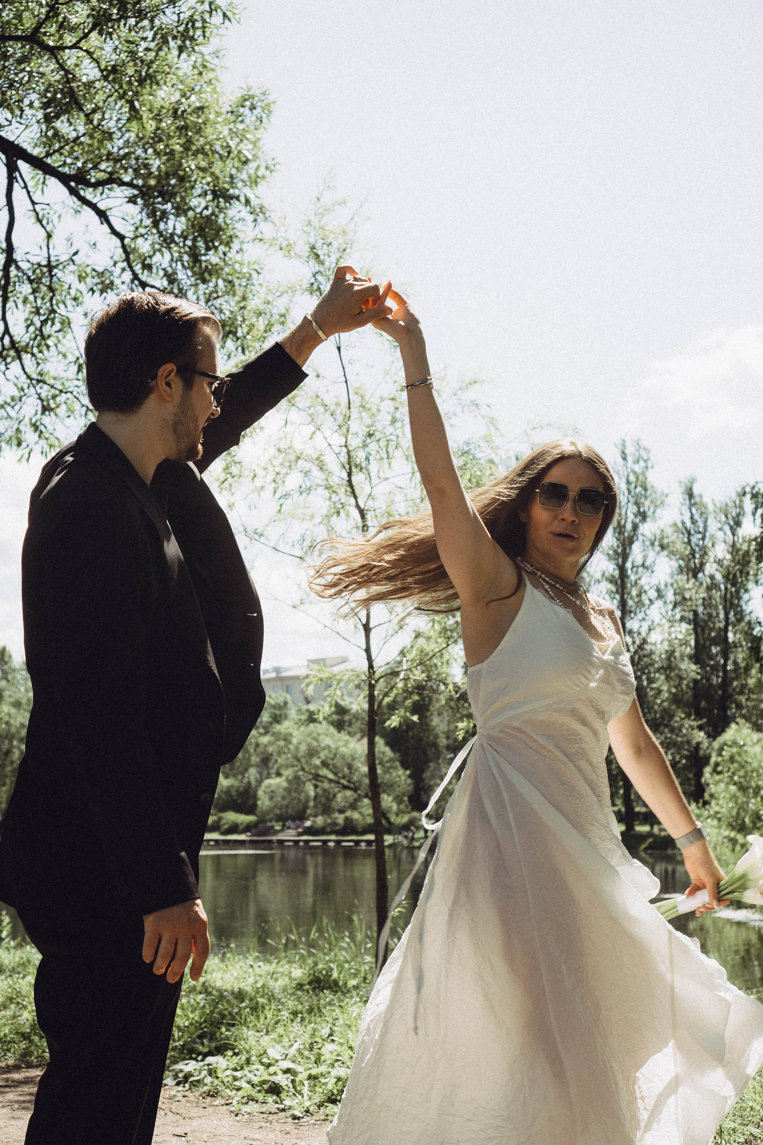 СВАДЕБНАЯ СЬЕМКА В ПАРКЕ ПОБЕДЫ И ПРОГУЛКА ПО МОСКОВСКОМУ ПРОСПЕКТУ. Профессиональный фотограф, Санкт-Петербург — Виктория Богомолова