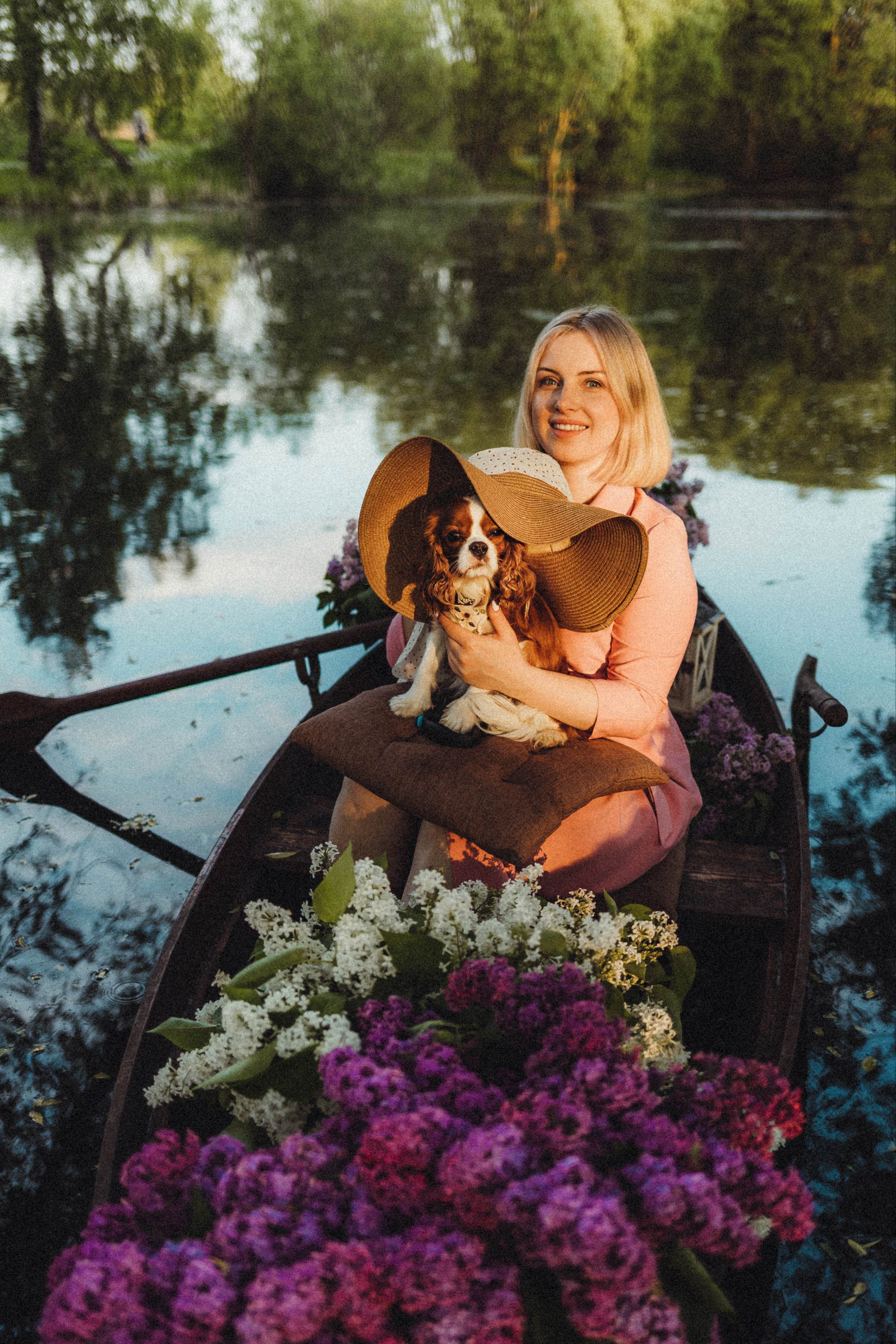 Валя, Аня и Ириска