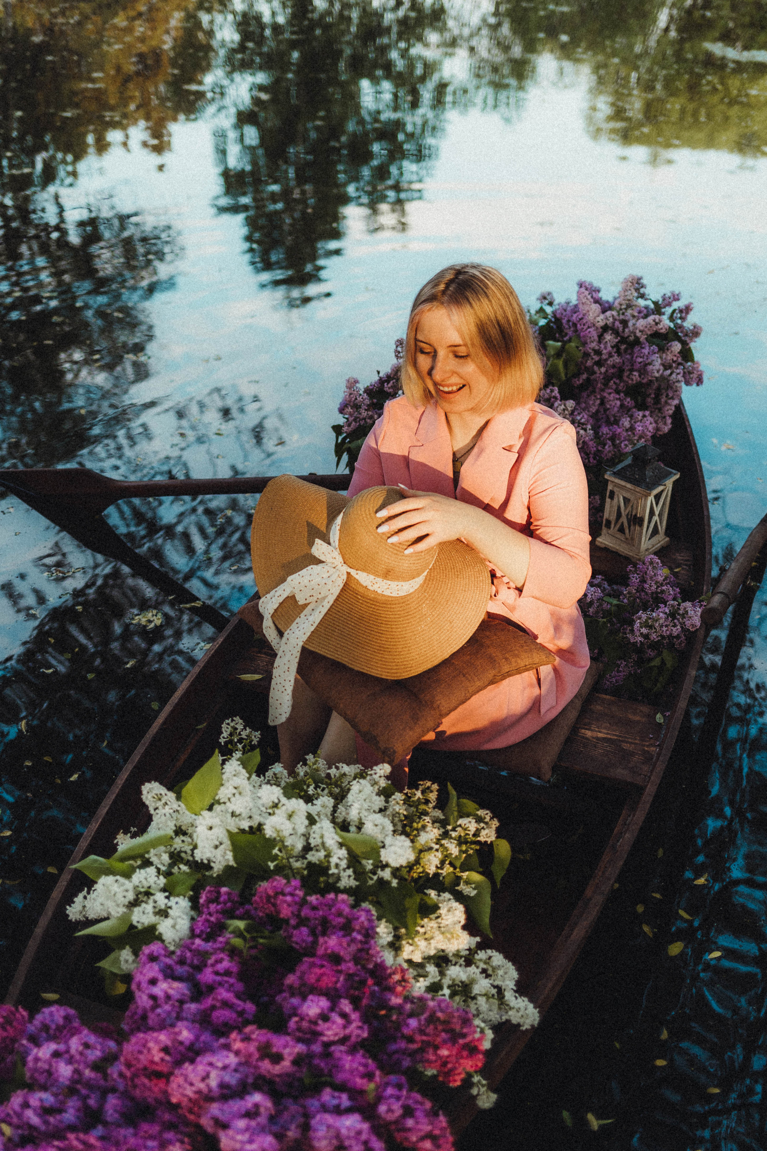 Валя, Аня и Ириска