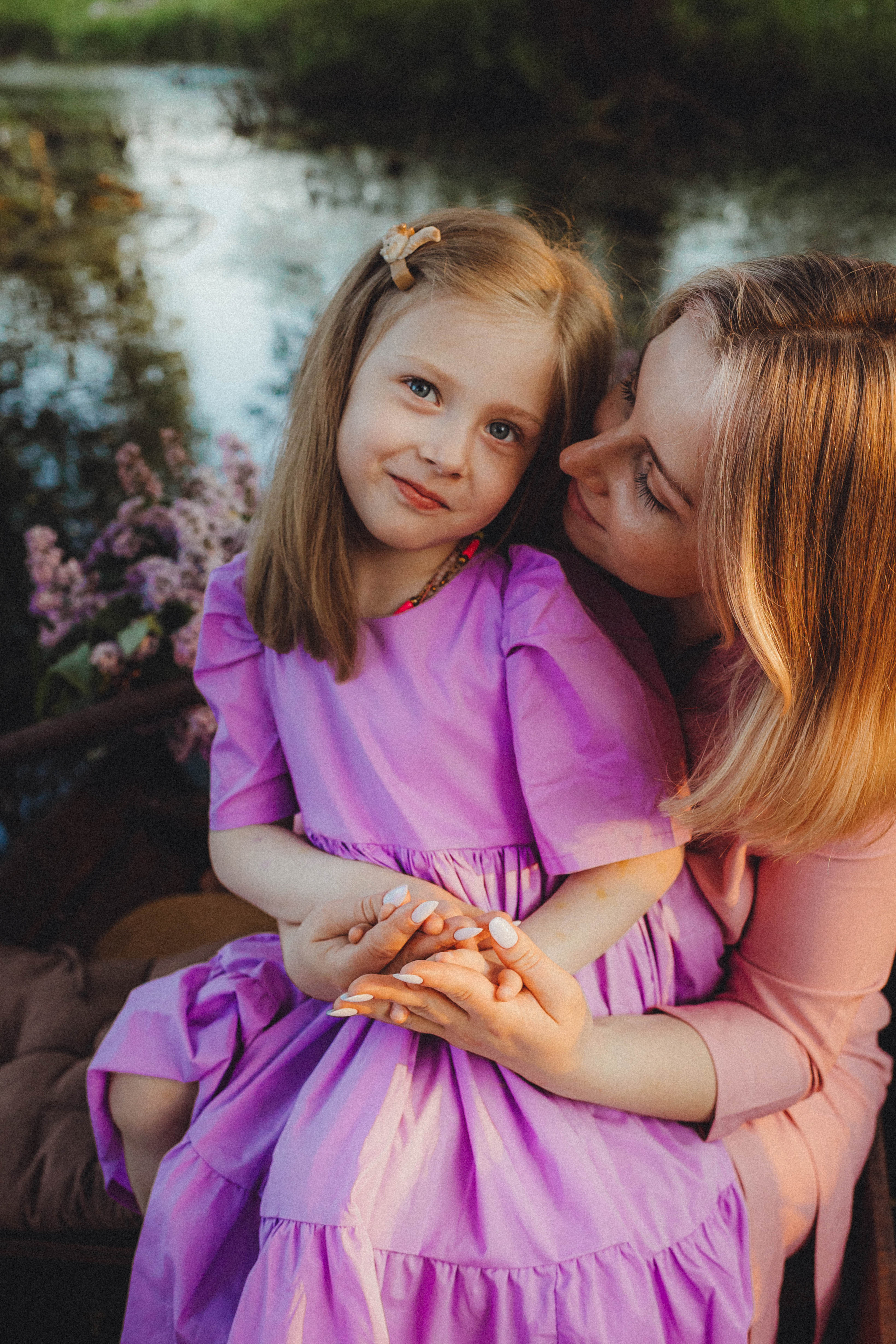 Валя, Аня и Ириска