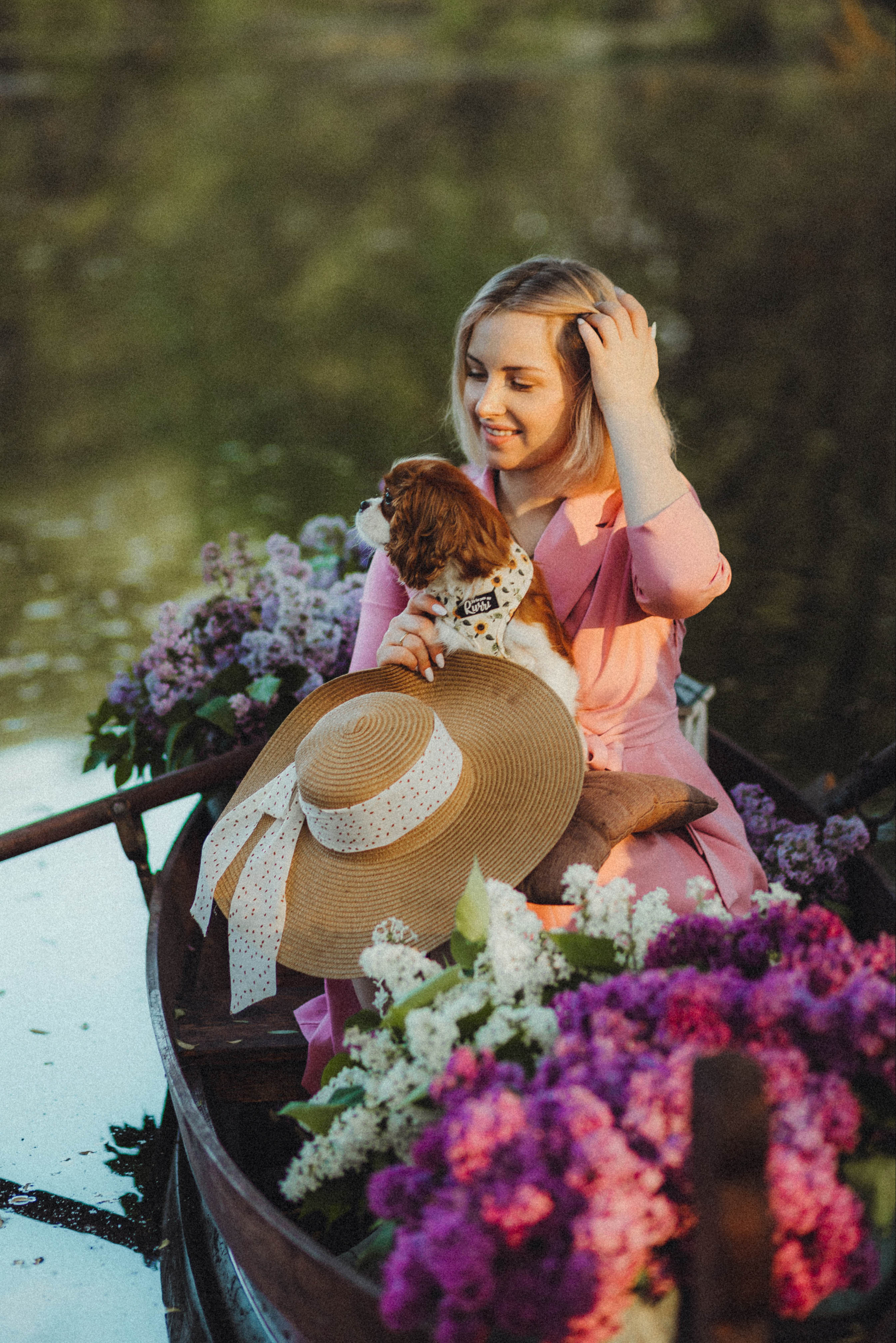 Валя, Аня и Ириска