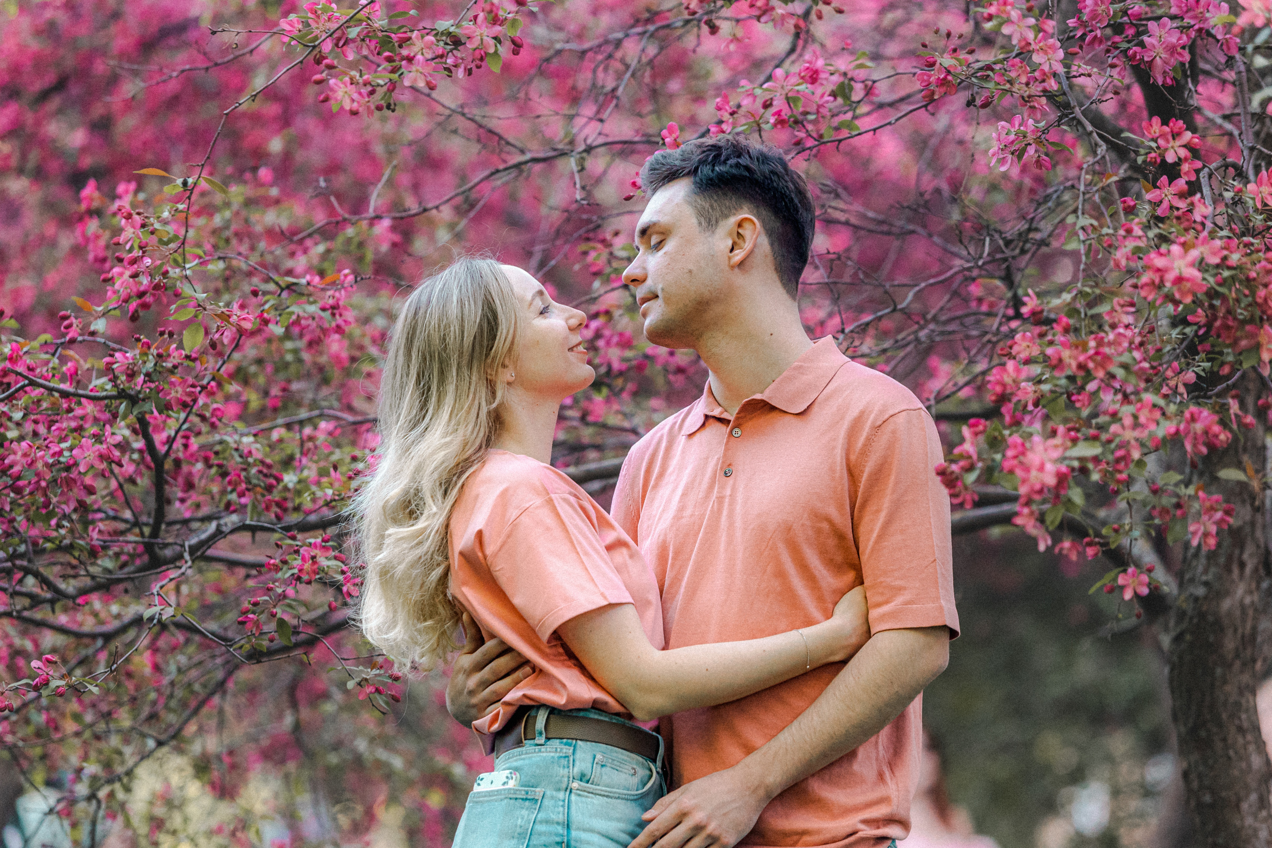 Вика, Глеб и Бадди