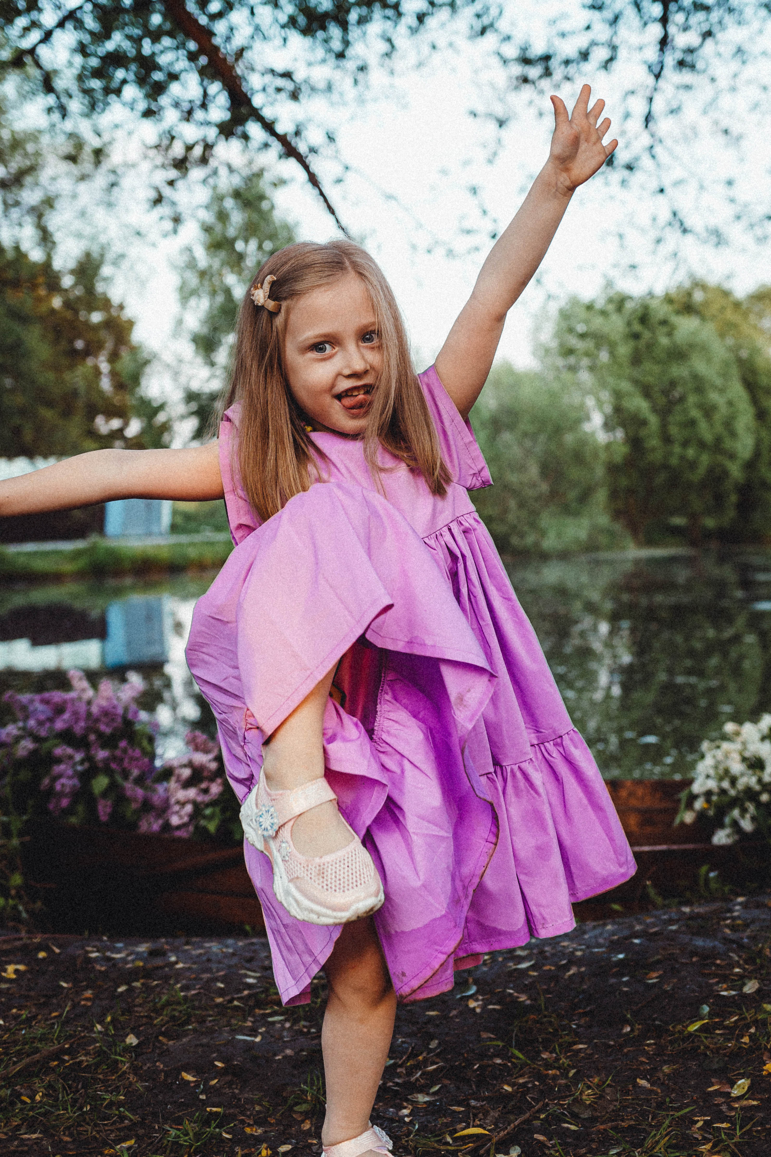 Валя, Аня и Ириска