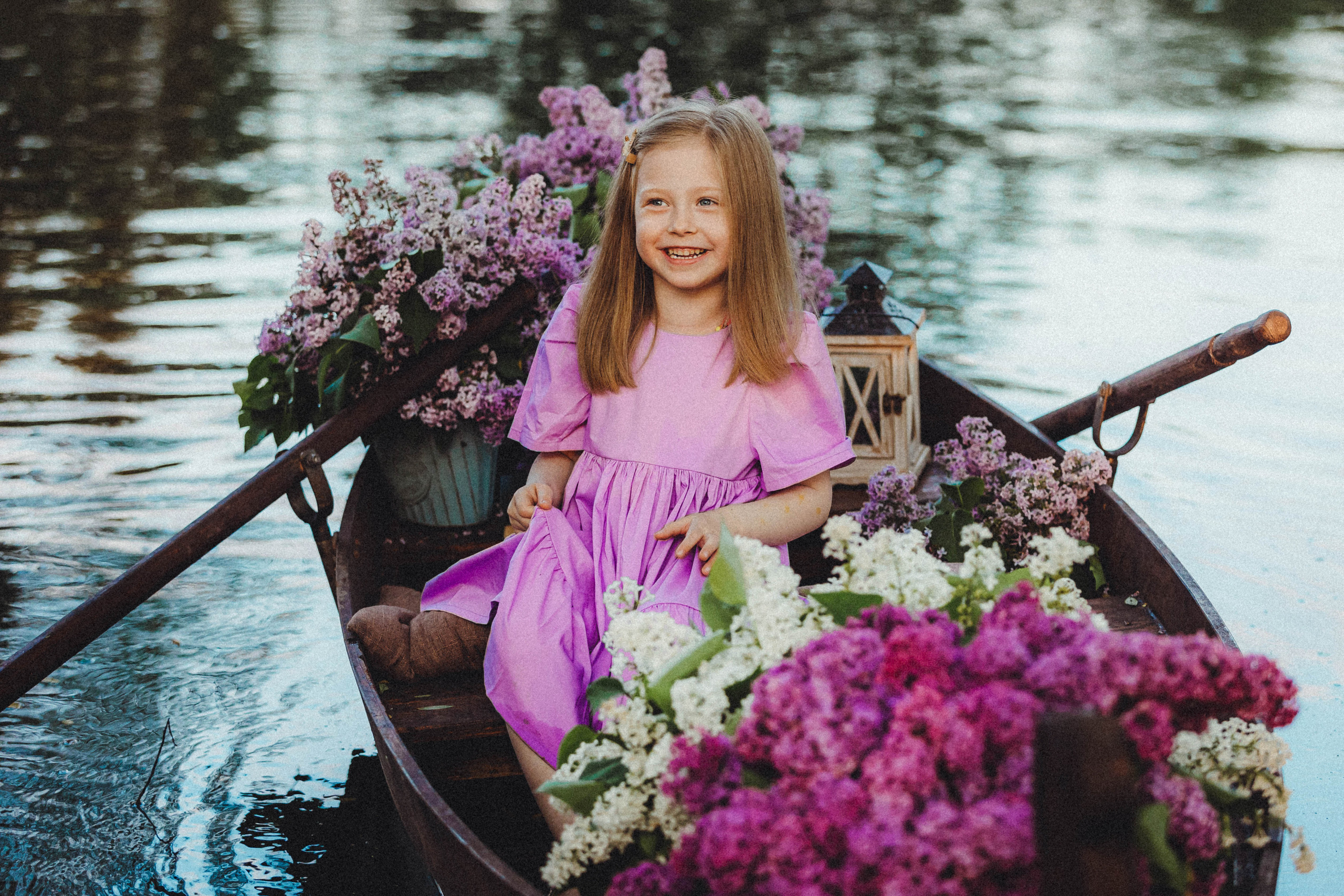 Валя, Аня и Ириска