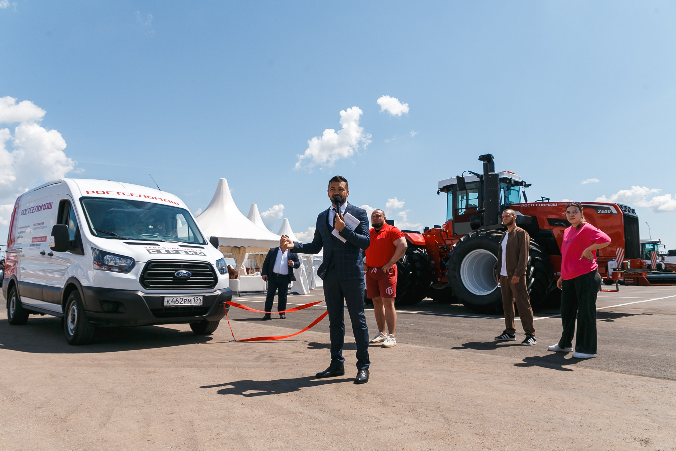 Открытие дилерского центра Ростсельмаш. Событийный фотограф Максим Бескоровайновнов