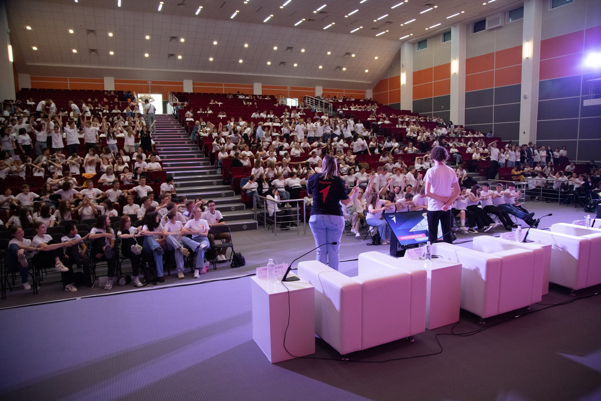 Первый фестиваль Движения Первых в Краснодаре. Репортажный, промышленный и маркетплейс-фотограф Дмитрий Чернат