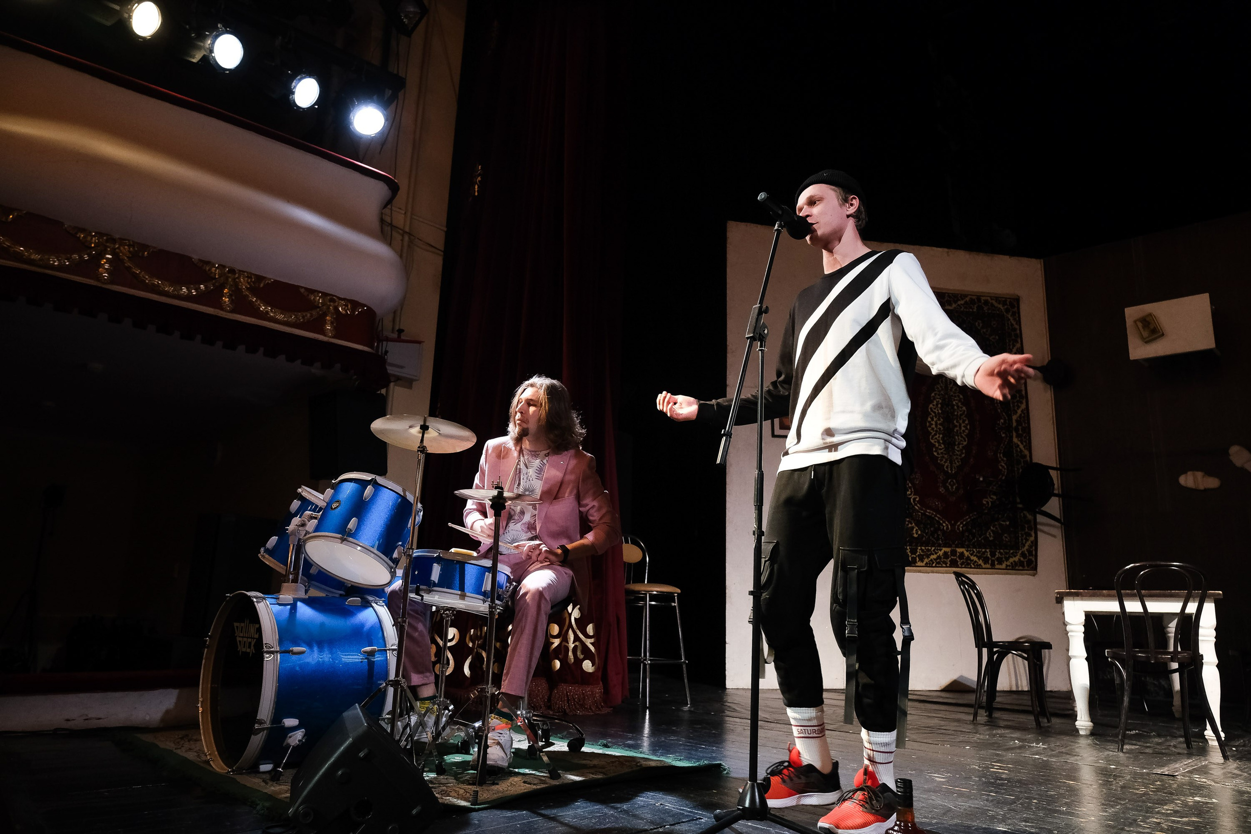 Ганди молчал по субботам. Фотограф Анатолий Деникин