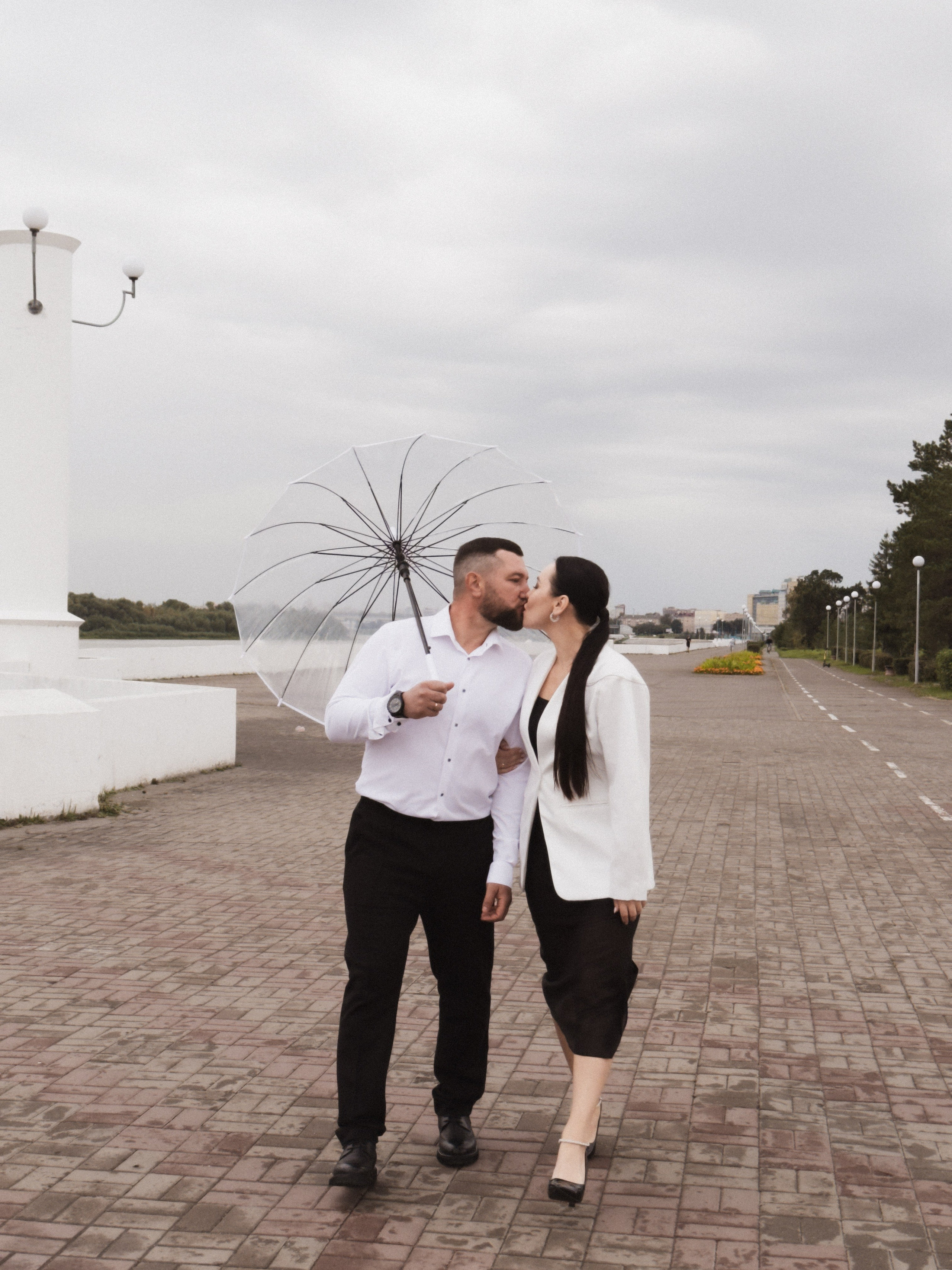 Оля и Вадим, съёмка на iPhone. Женский фотограф Омск, Екатерина Петрова