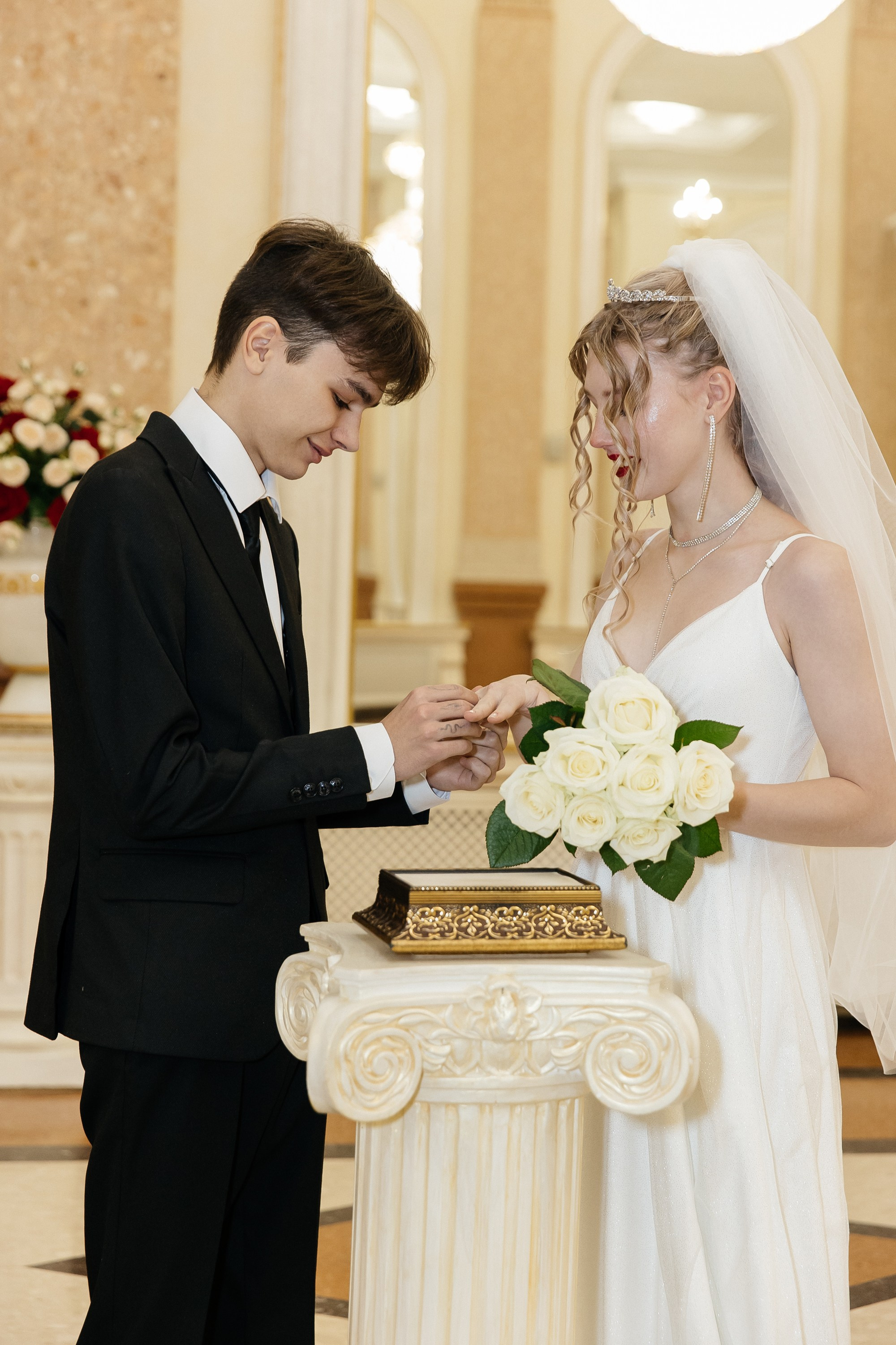 Роспись в Екатерининском зале 04.02.2025. Свадебный и семейный фотограф Виолетта Сидельникова. Краснодар, Россия, Беларусь, Европа