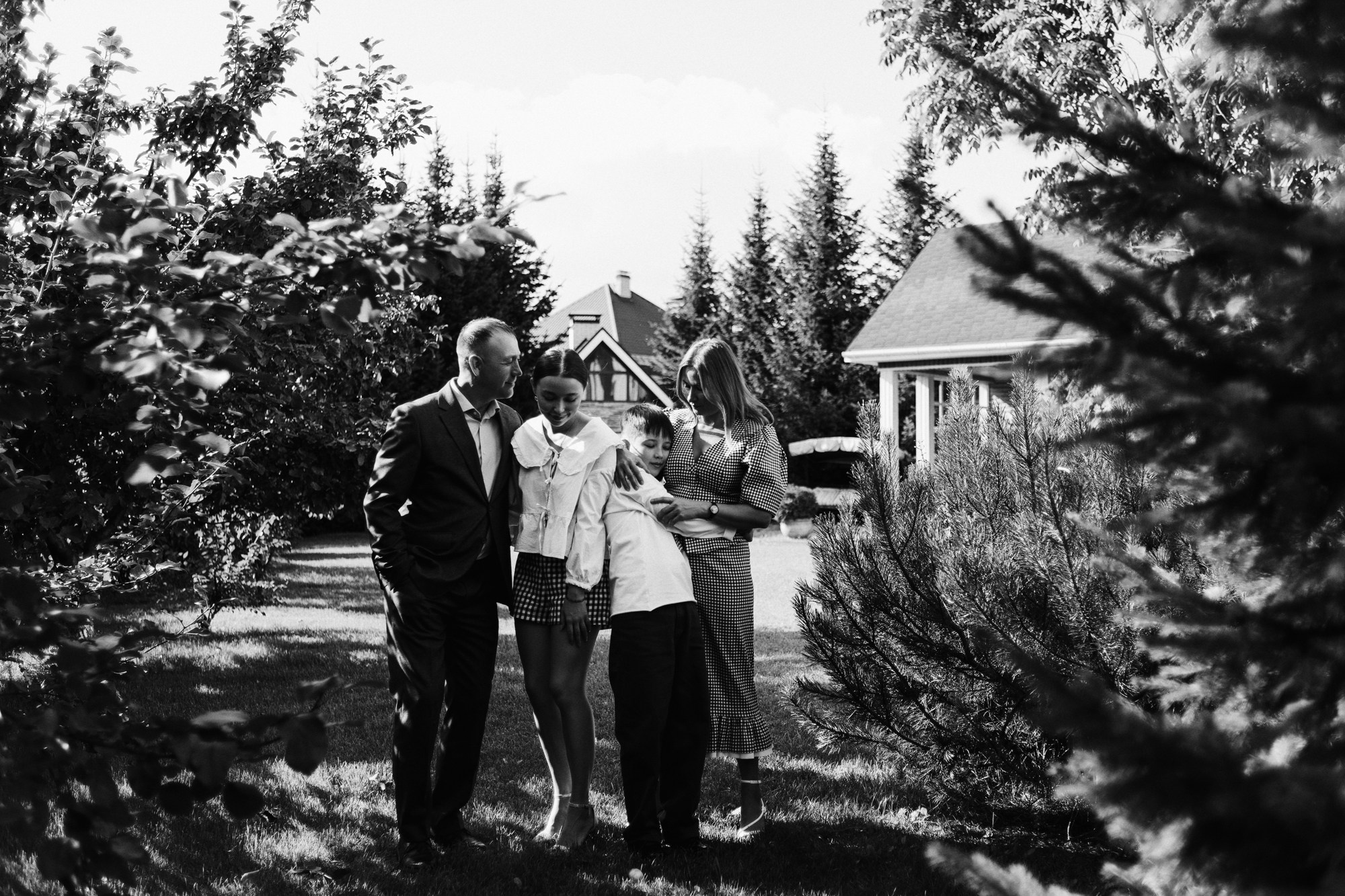 Семейная фотосессия в Тюмени — портреты поколений. Портретный фотограф Тюмень Дарья Мустафина