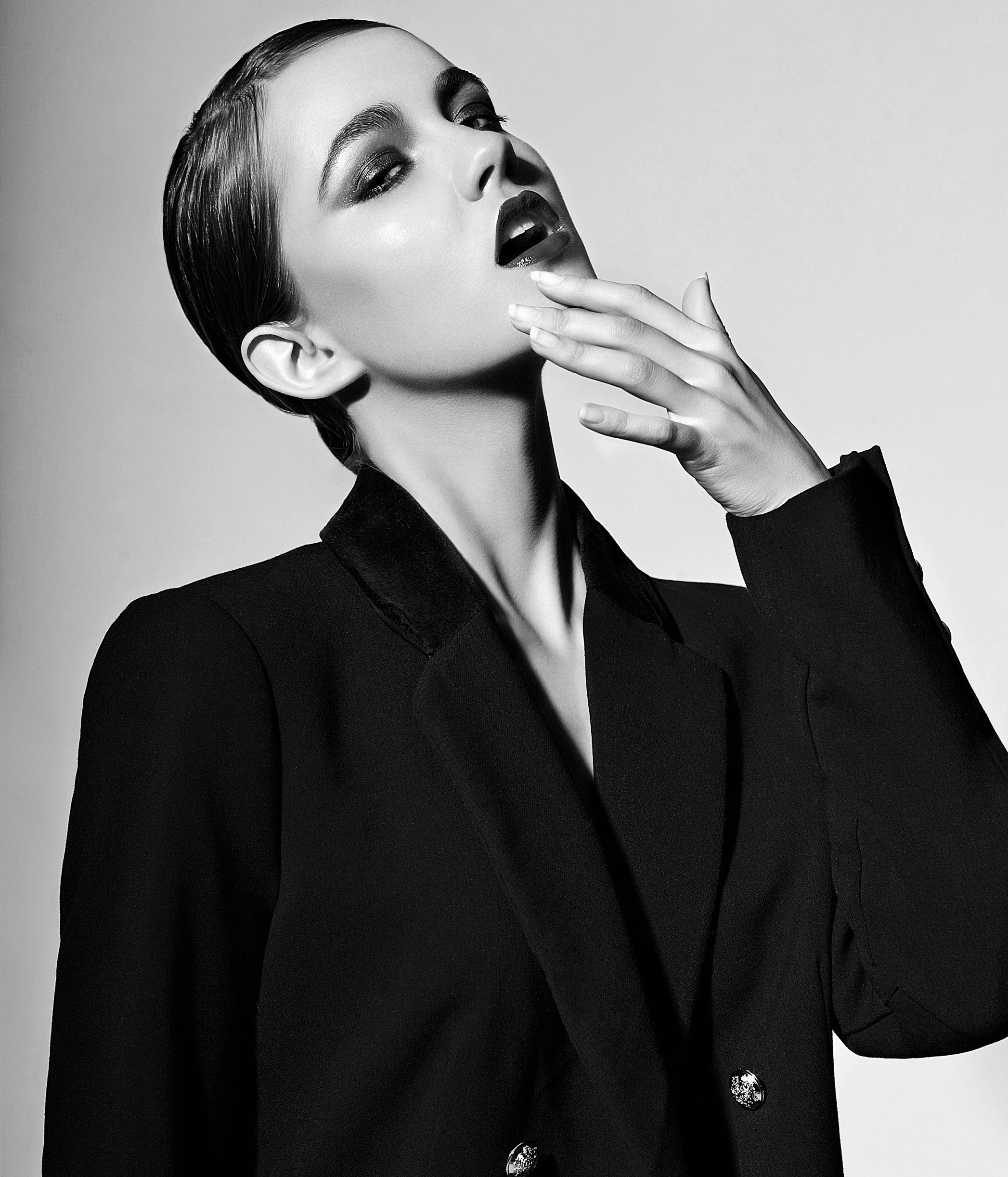 СЪËМКА ВИКТОРИИ В СТУДИИ В МОСКВЕ. Свадебный фотограф в Санкт-Петербурге Алиса Беликова