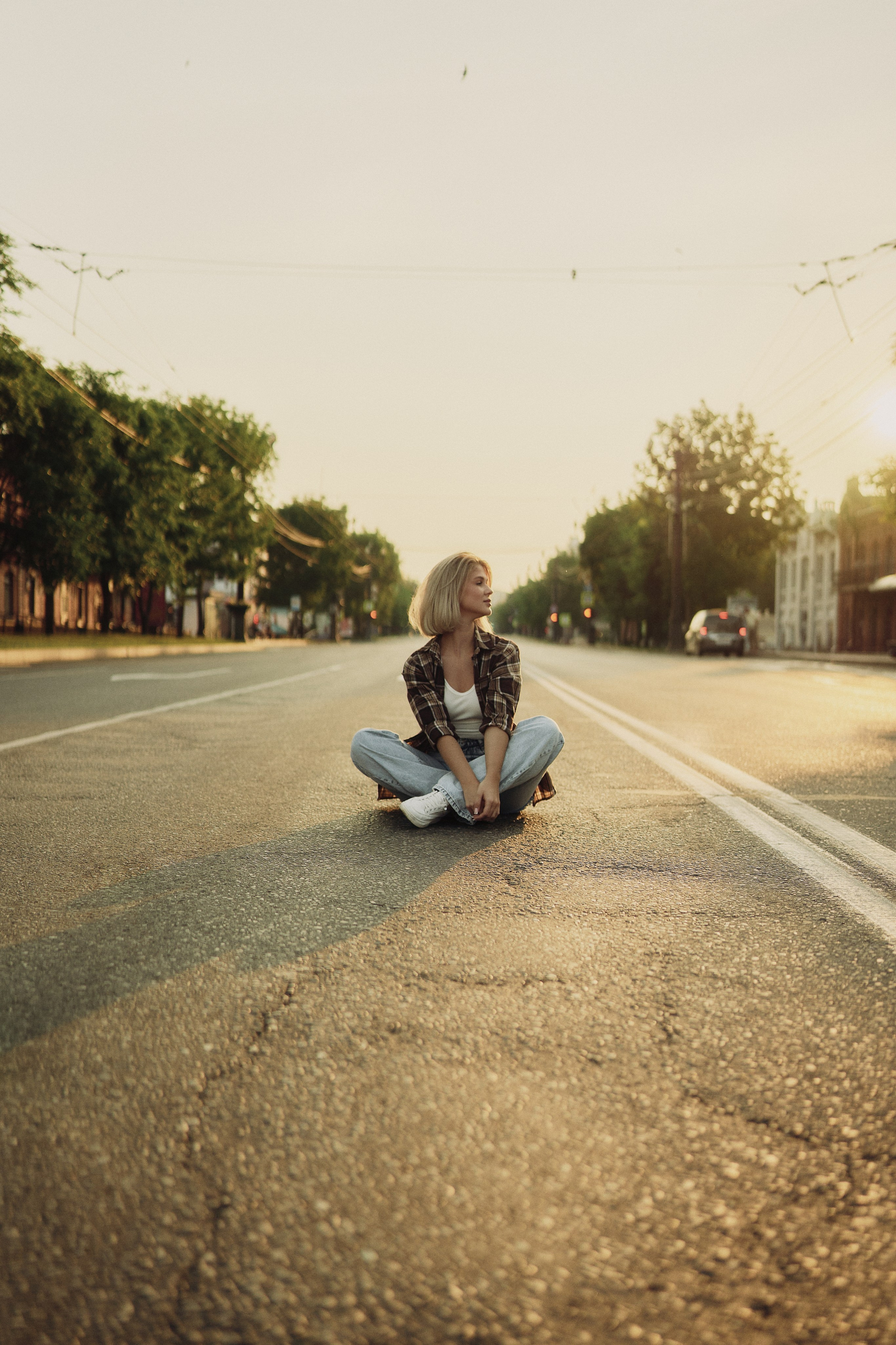 Женский портрет в городе — стиль и динамика уличной съёмки. Фотограф в Хабаровске Дмитрий Лемешков