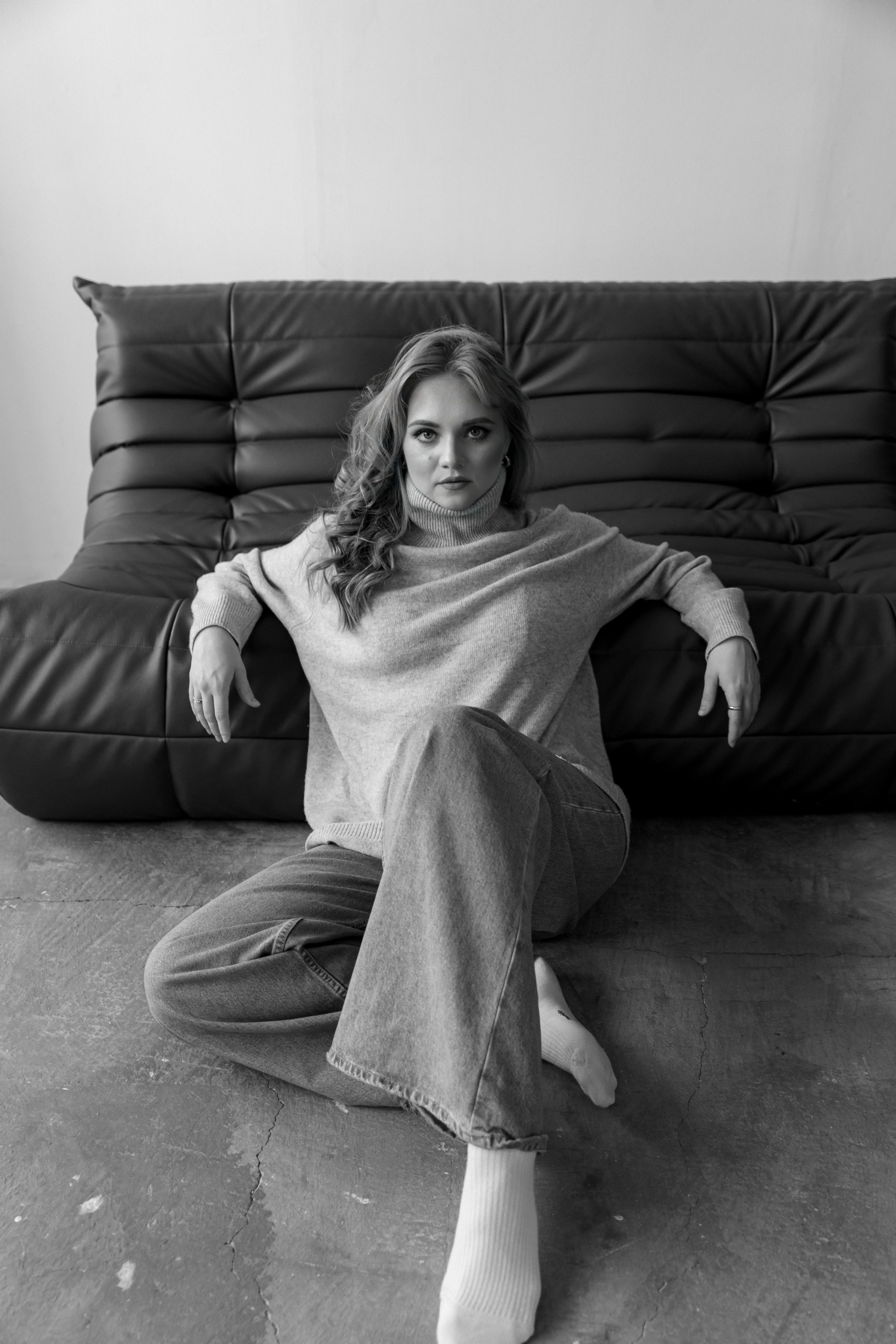 Саша. Главная