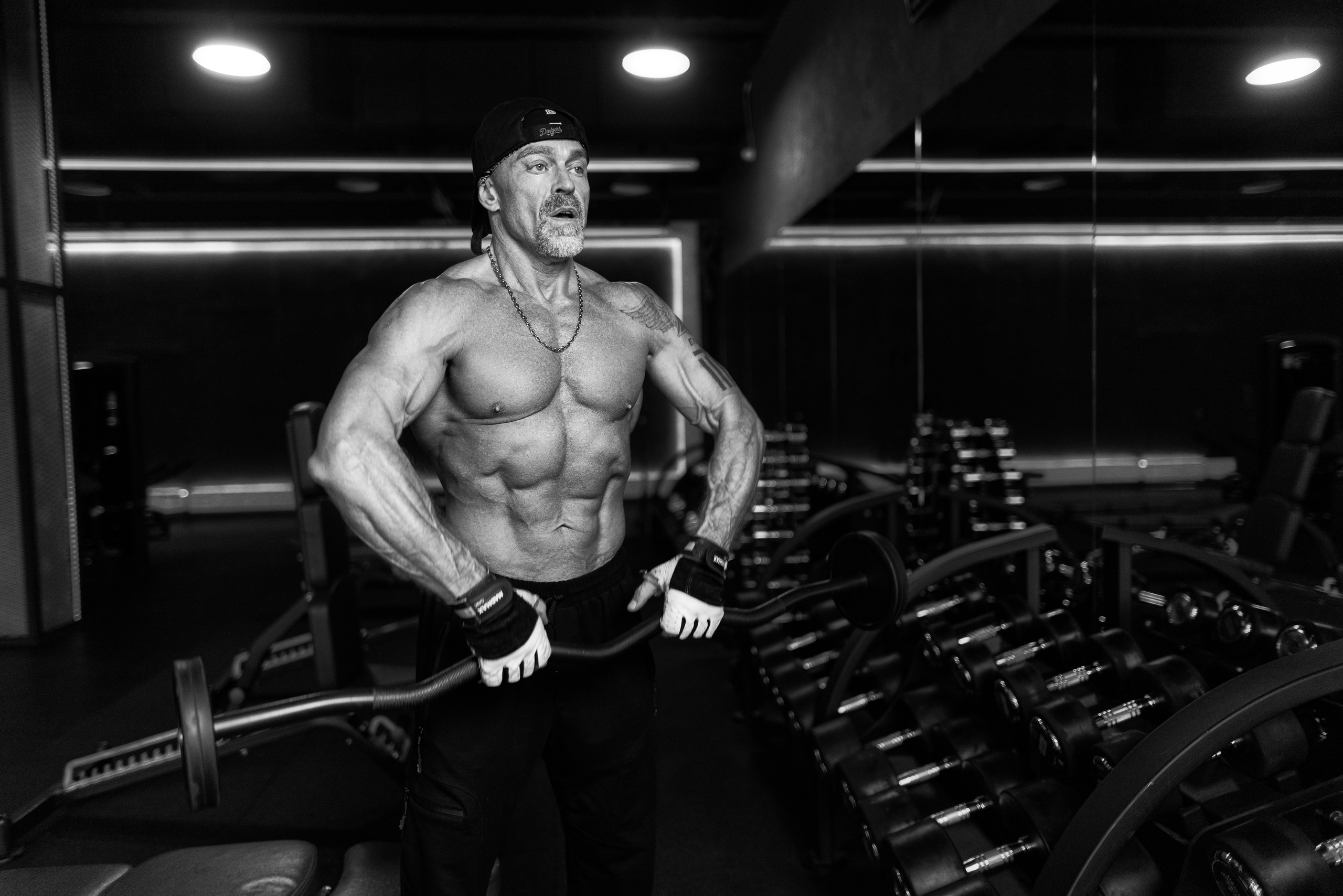 Съемка с Александром в тренажерном зале для контента. Дмитрий Шульгин, портретный фотограф в Воронеже