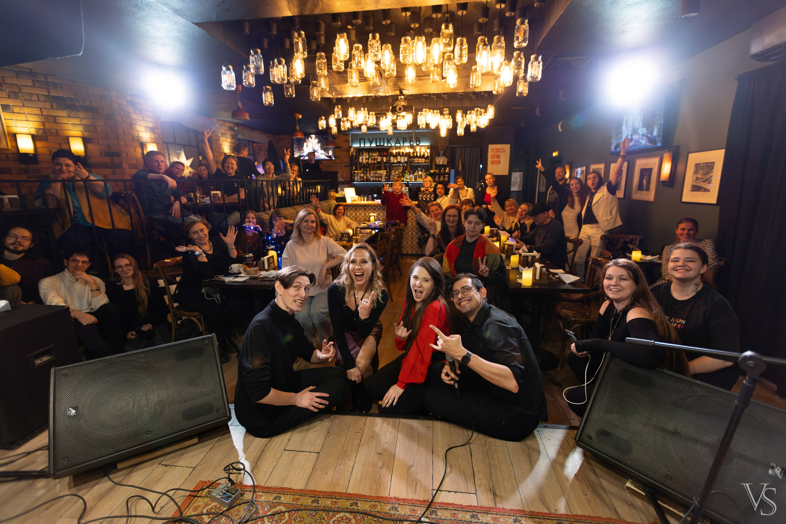 Квартирник Руслана Багирова. Фотограф Виктор Степанов